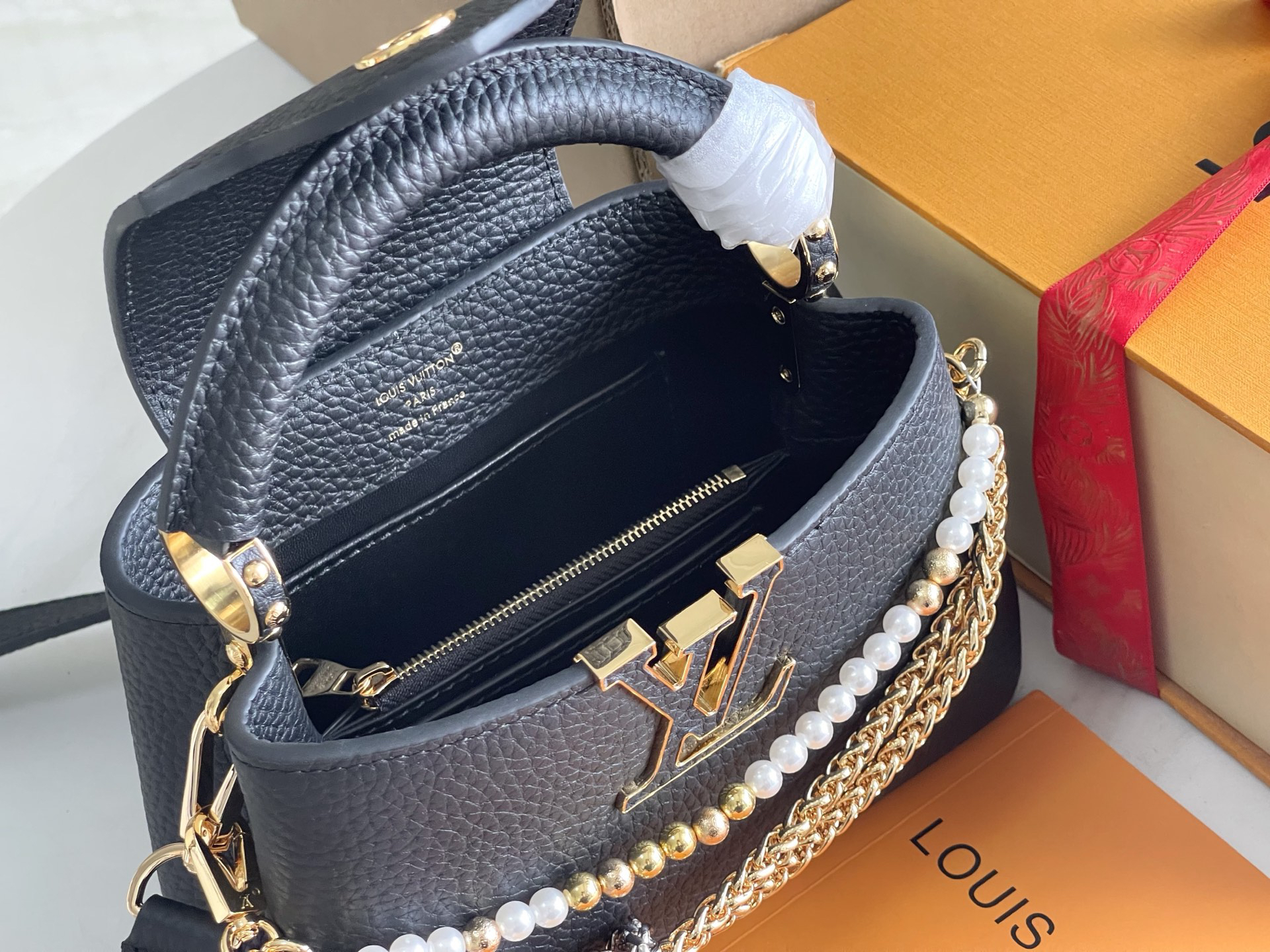 Louis Vuitton Capucines BB Handbag M27308 - Image 9