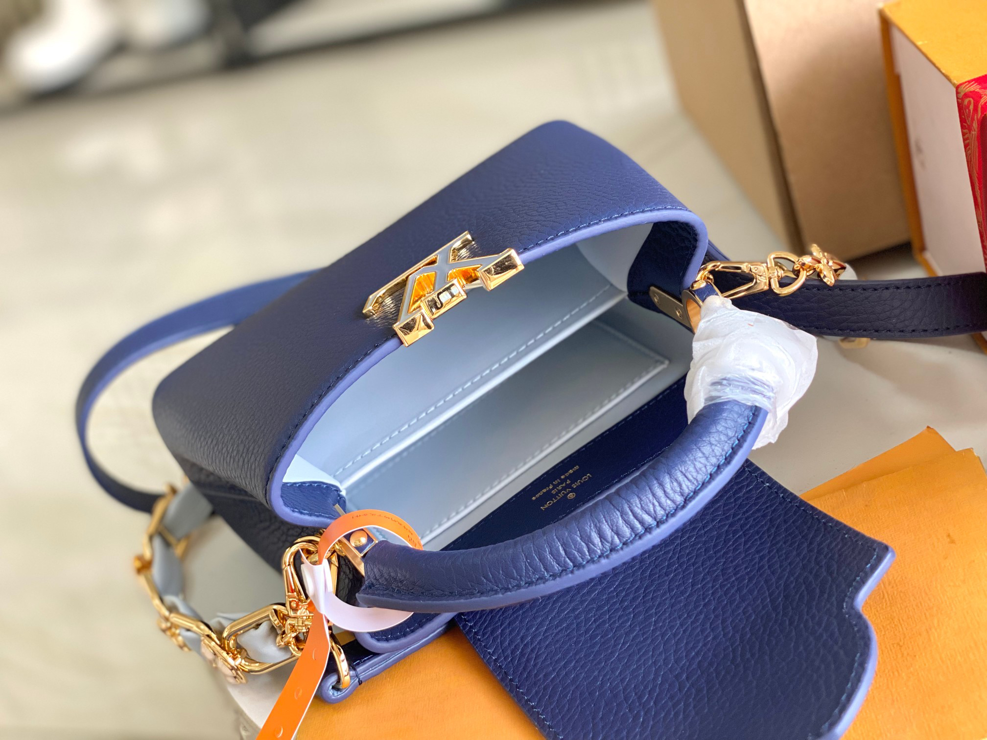 Louis Vuitton Capucines Handbag in Deep Blue Calfskin - Image 9