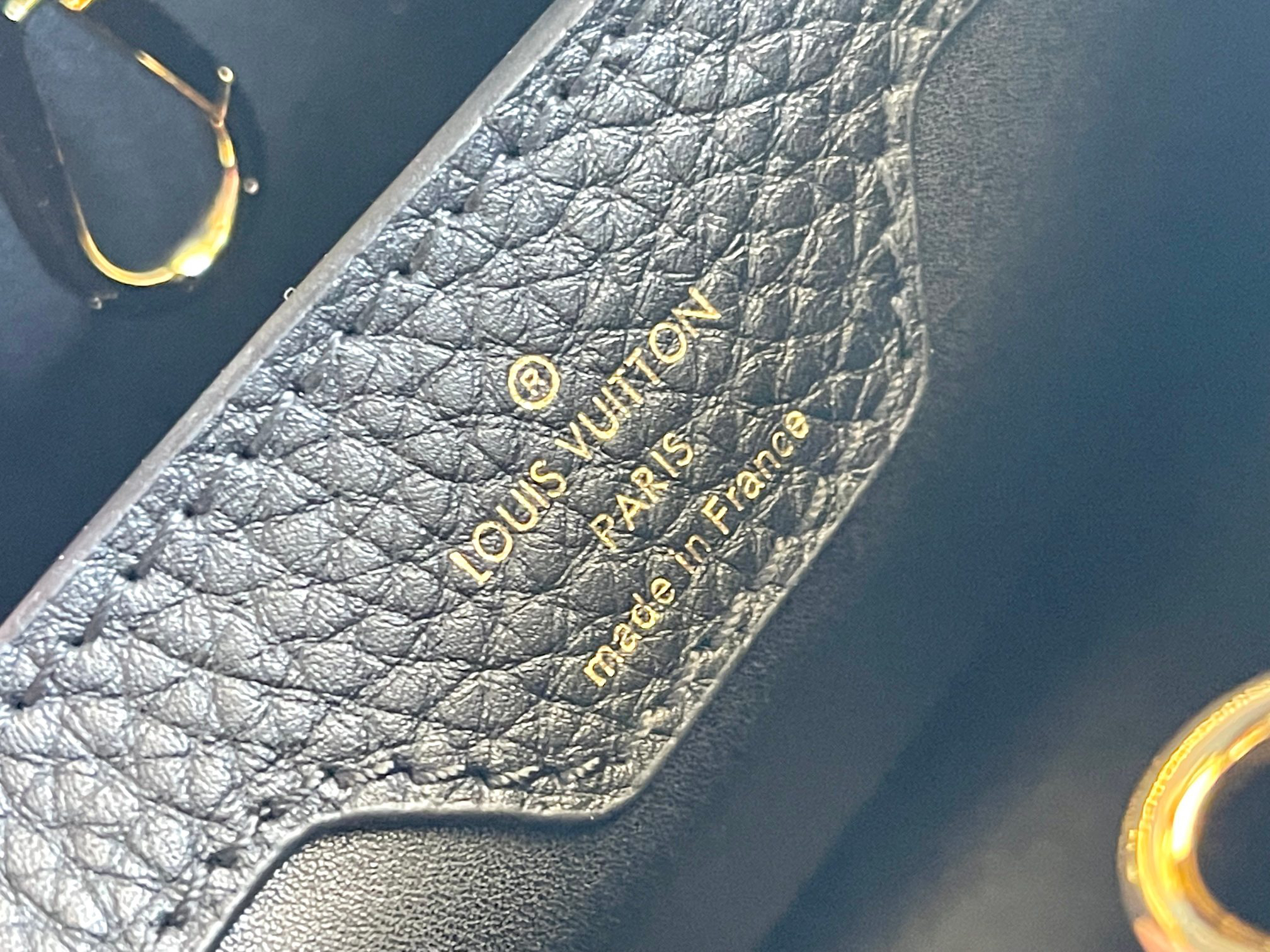 Louis Vuitton Capucines BB Small Handbag in White Leather with Gold-Tone Crown Detail - Image 9