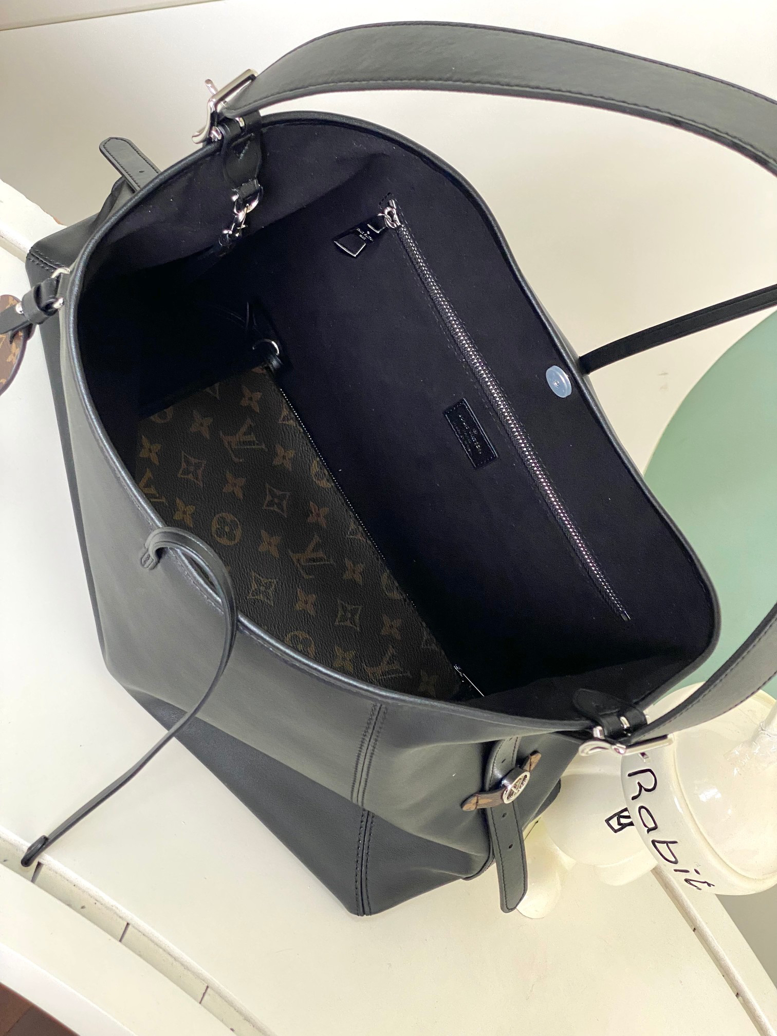 CarryAll Dark Medium Lambskin Handbag - Image 9