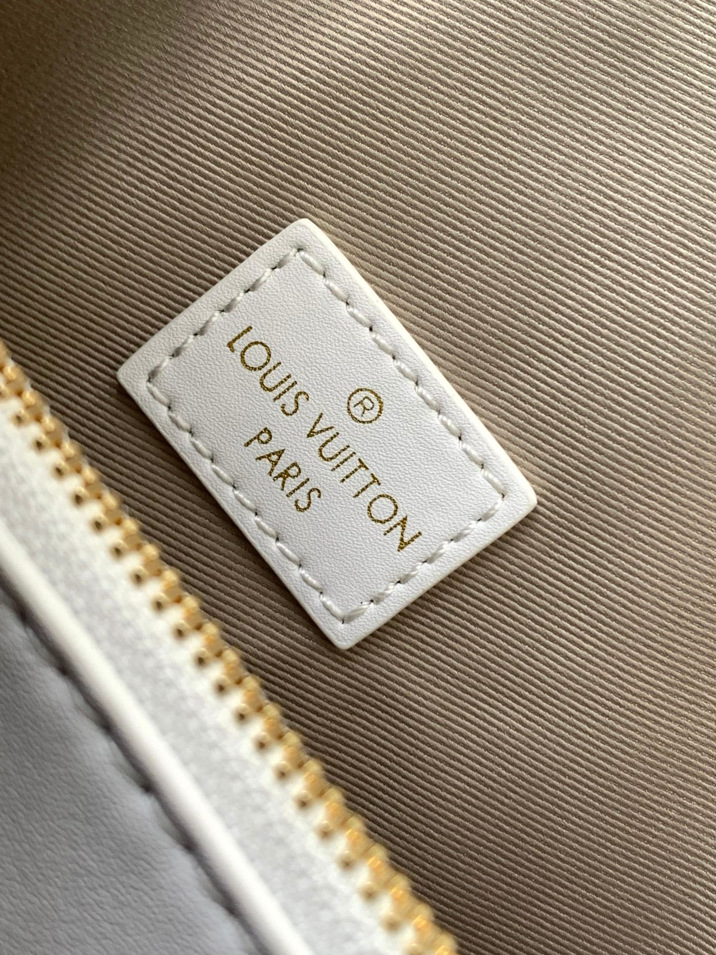 Louis Vuitton M23080 Monogram Woven Canvas Crossbody Bucket Bag - Image 9