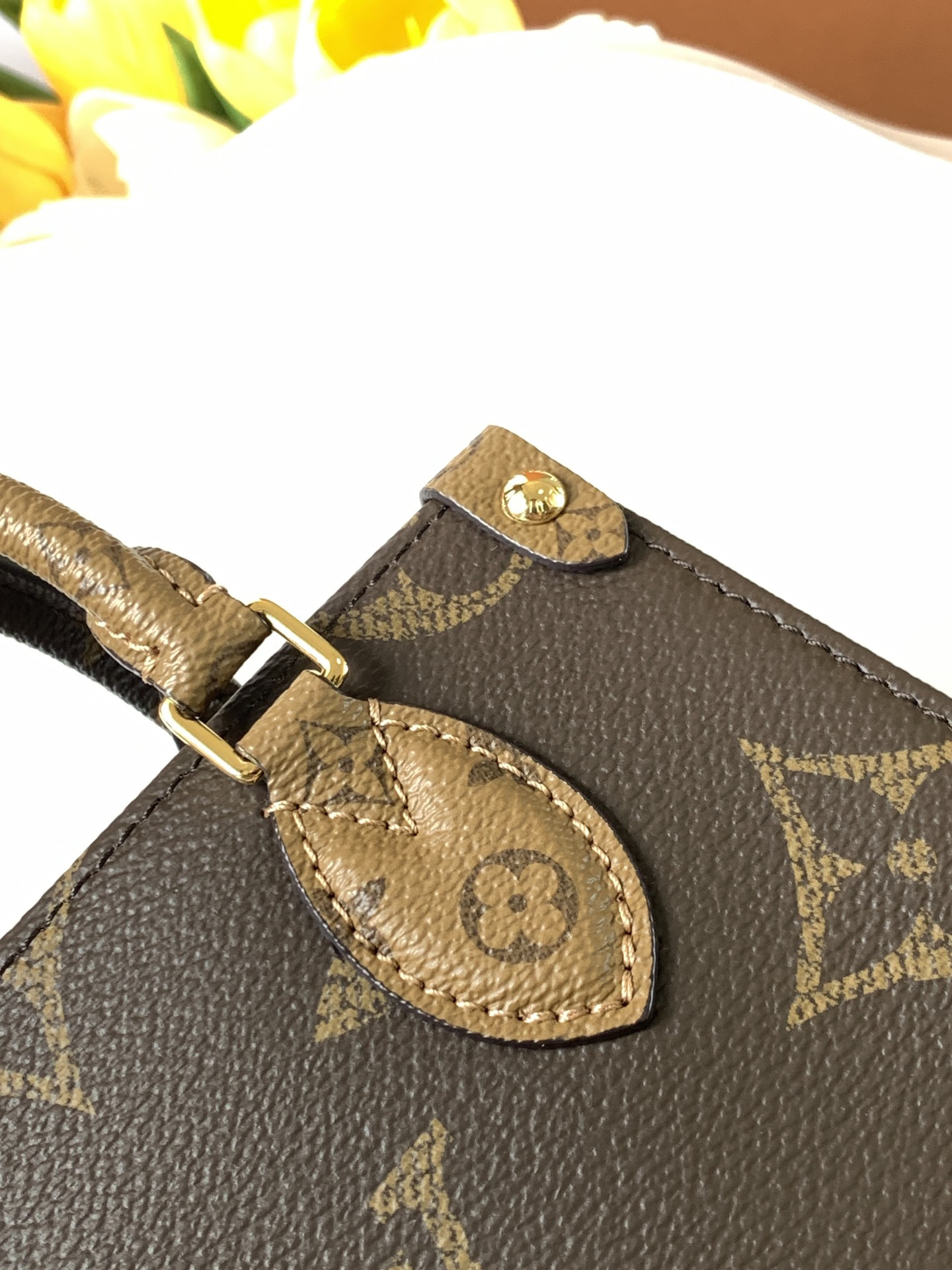 Louis Vuitton OnTheGo Tote Bag M46839 - Image 9