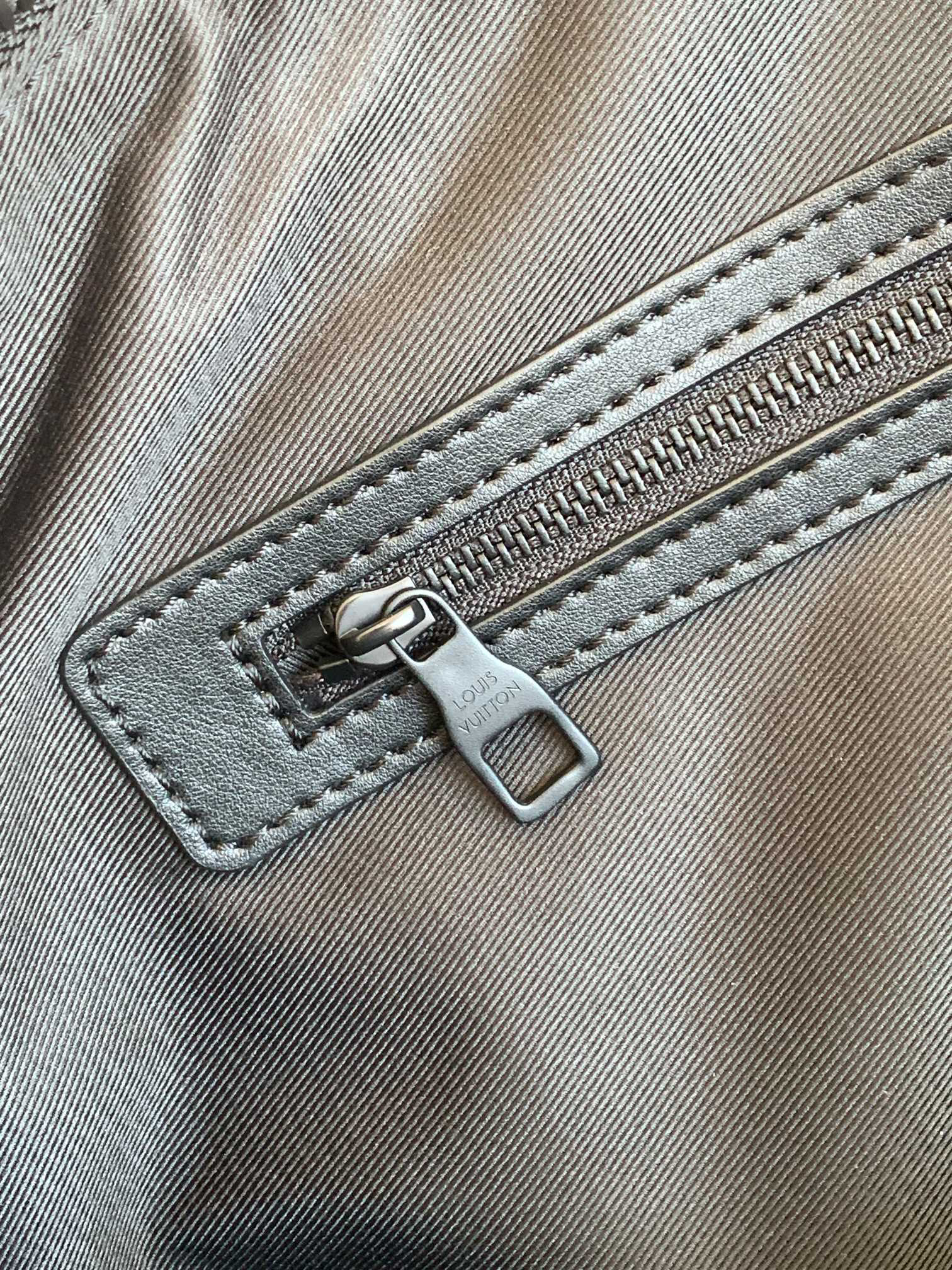 Louis Vuitton Keepall Bandoulière M59025 Travel Bag - Image 9