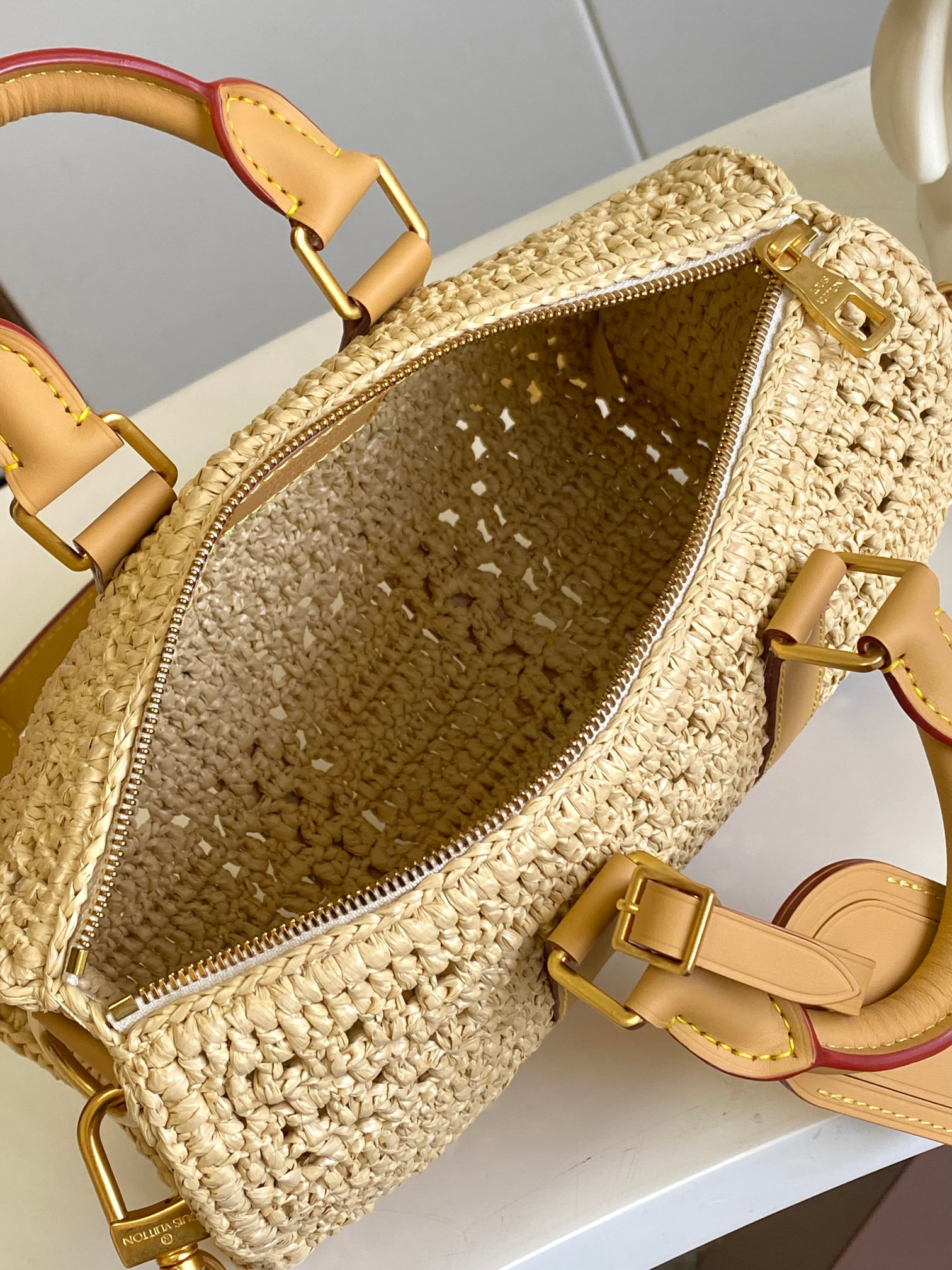 Louis Vuitton Keepall Bandoulière 25 - Image 9