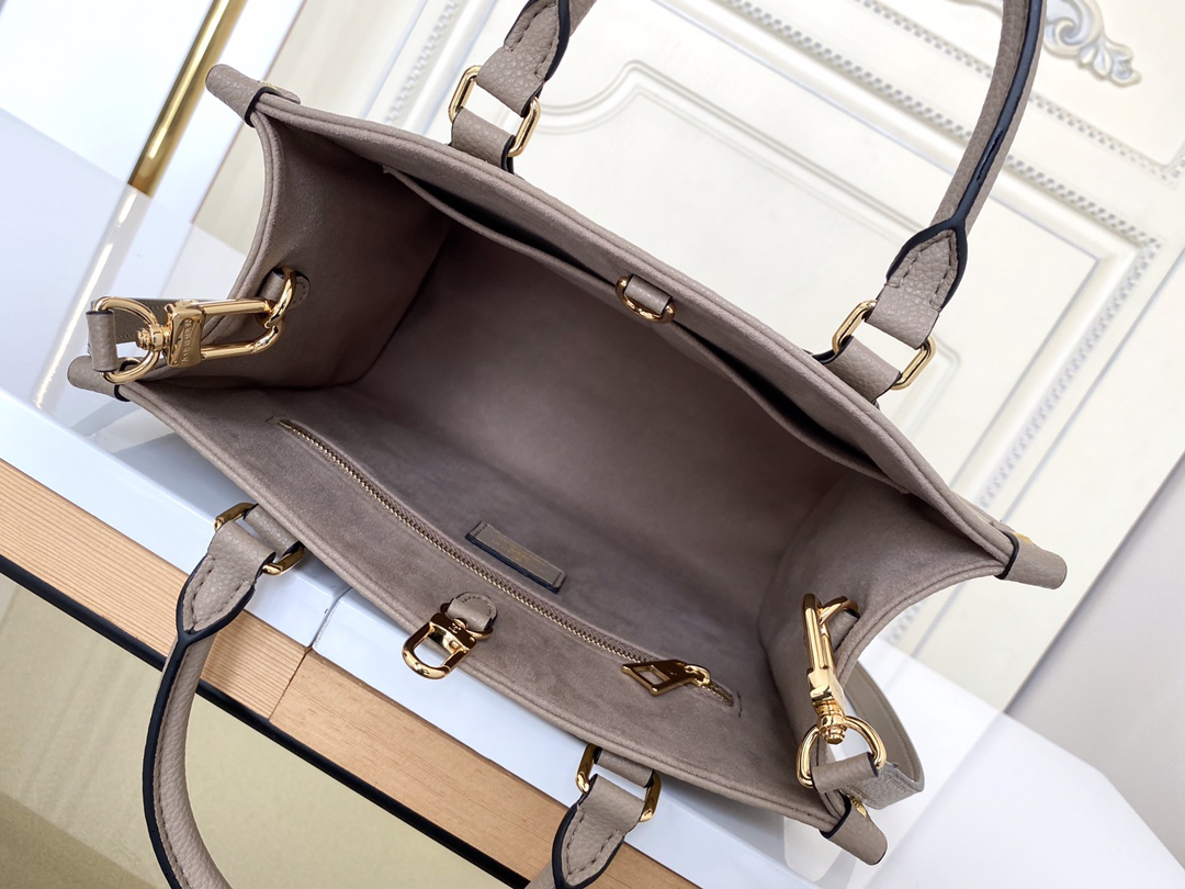 Louis Vuitton Onthego Small Tote Bag - Image 9