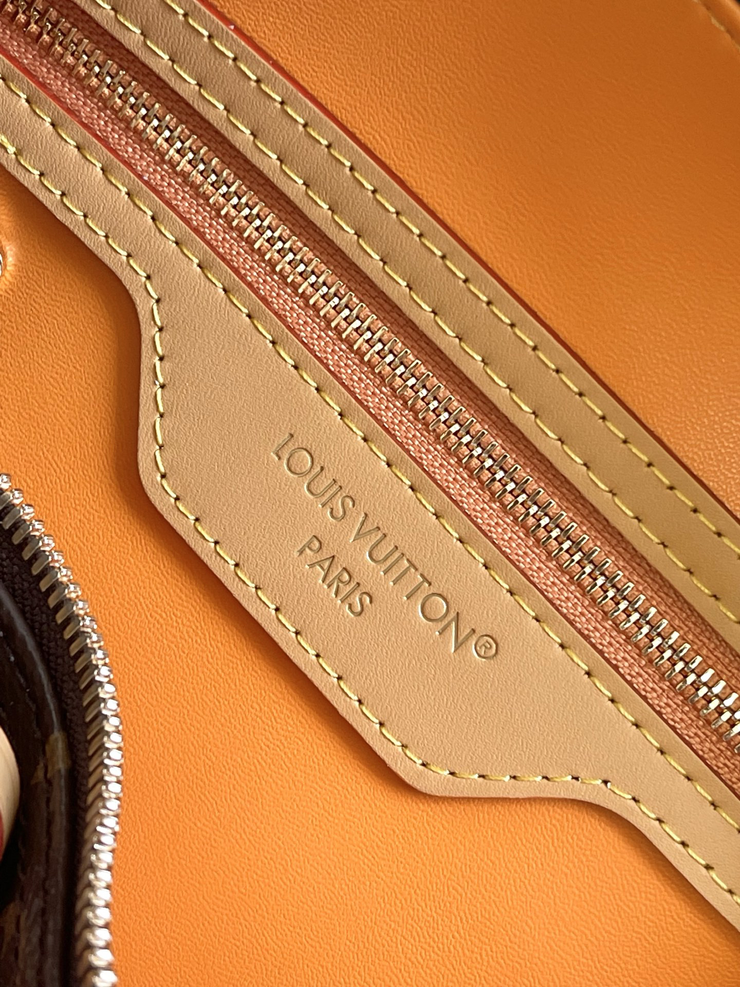 Louis Vuitton Speedy Soft 30 Handbag in Monogram Canvas - Image 9