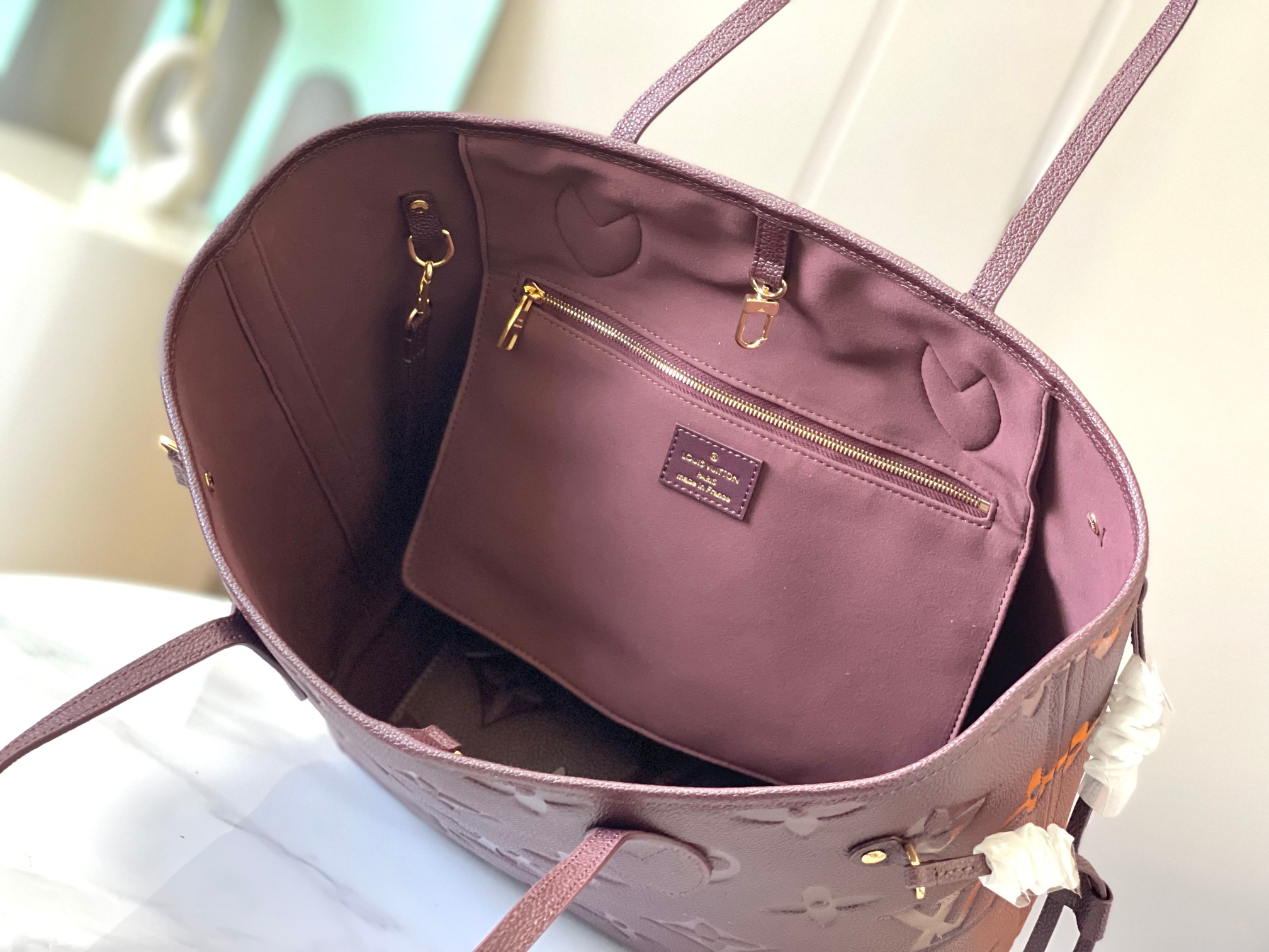 Louis Vuitton Neverfull MM Leather Tote Bag - Image 9
