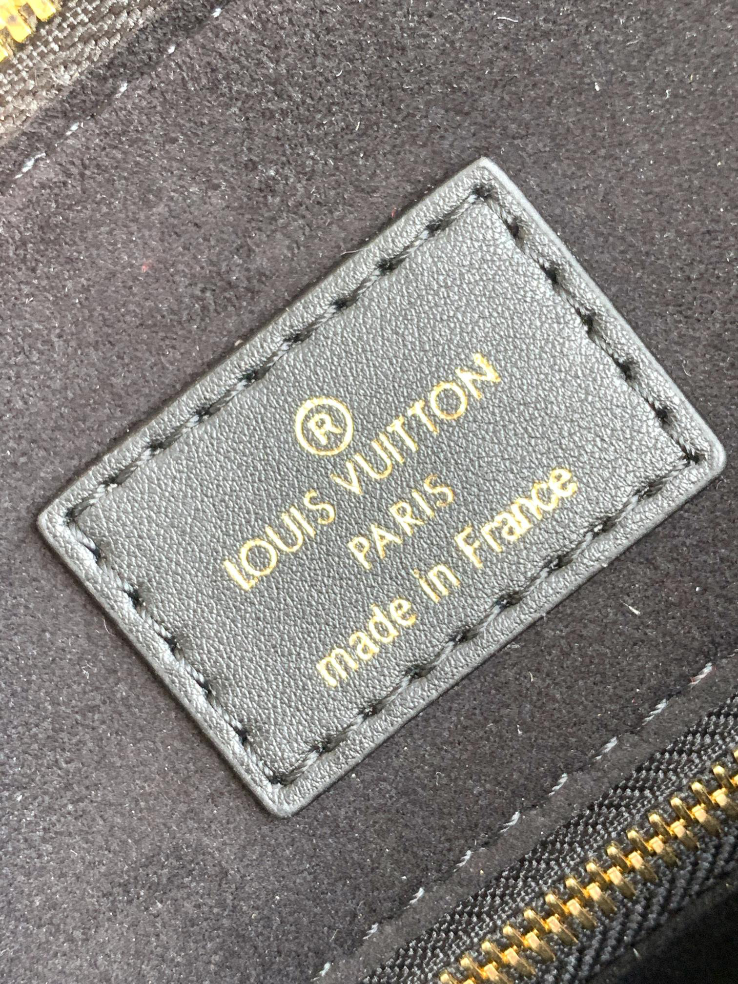 Louis Vuitton Speedy Bandoulière 25 Monogram Empreinte Leather Crossbody Bag - Image 9