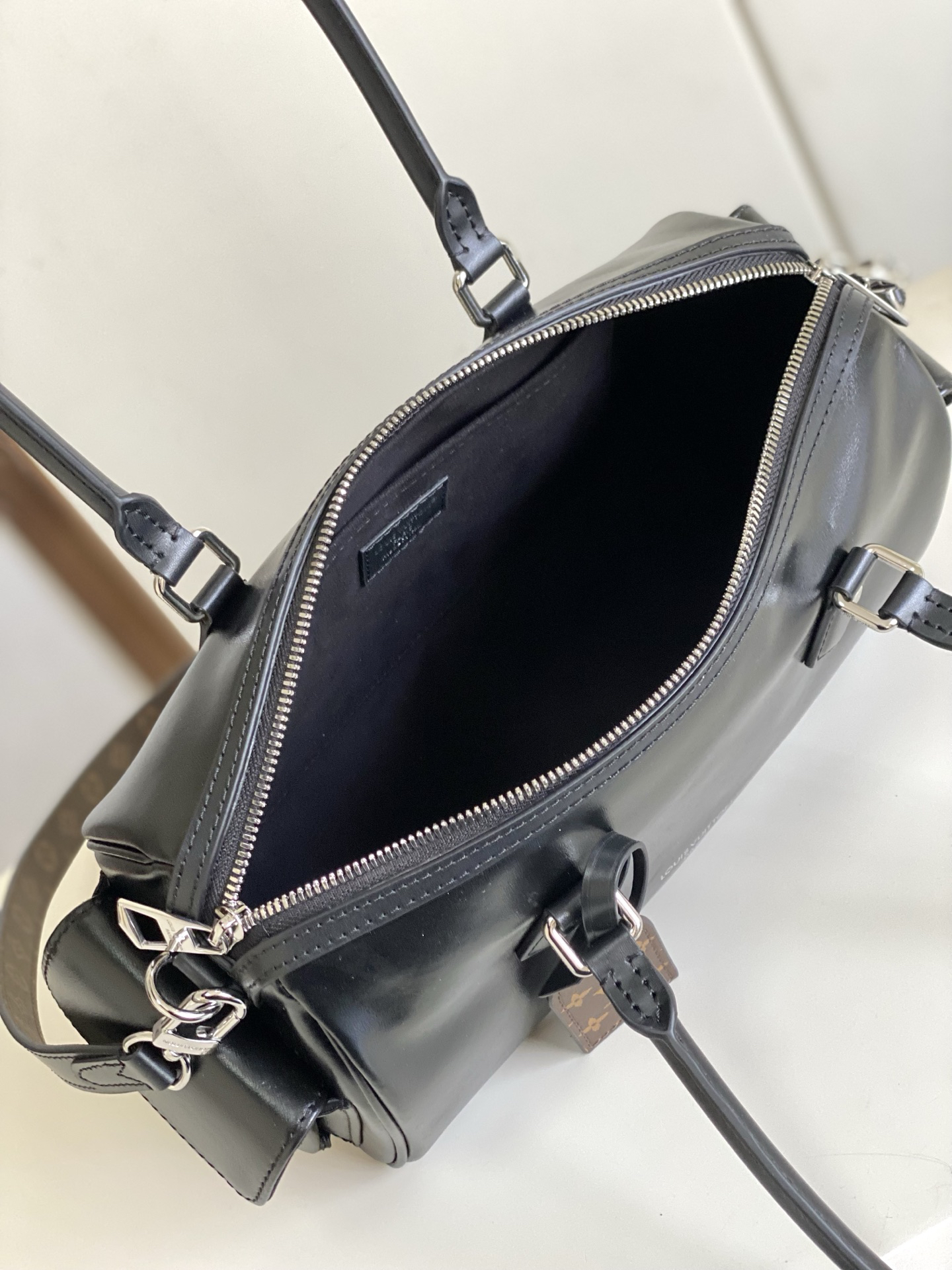 Speedy Cargo Handbag - Image 9