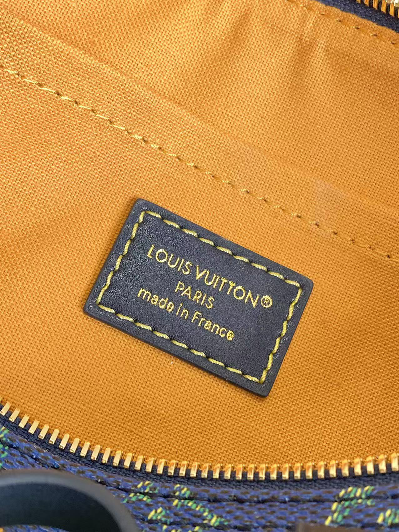 Louis Vuitton Keepall Bandoulière 25 Travel Bag - Image 9