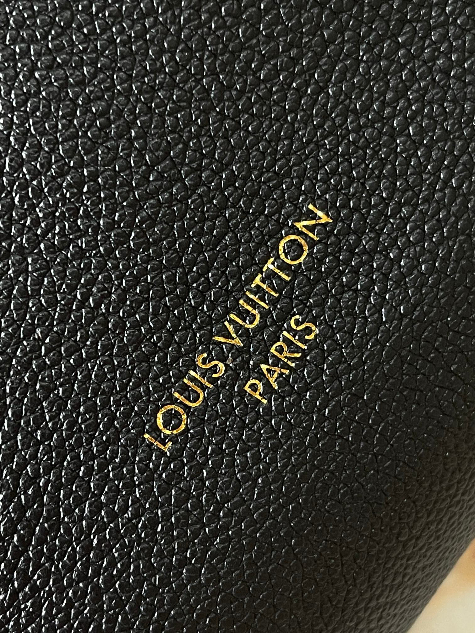 Louis Vuitton Express Small Shoulder Bag in Black Leather - Image 9