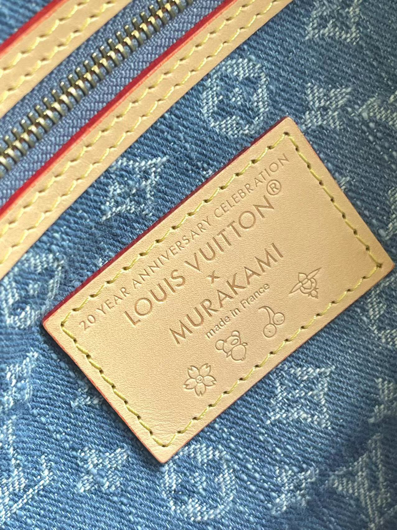 Louis Vuitton Speedy Soft 30 Handbag in White Monogram Cherry Pattern - Image 9