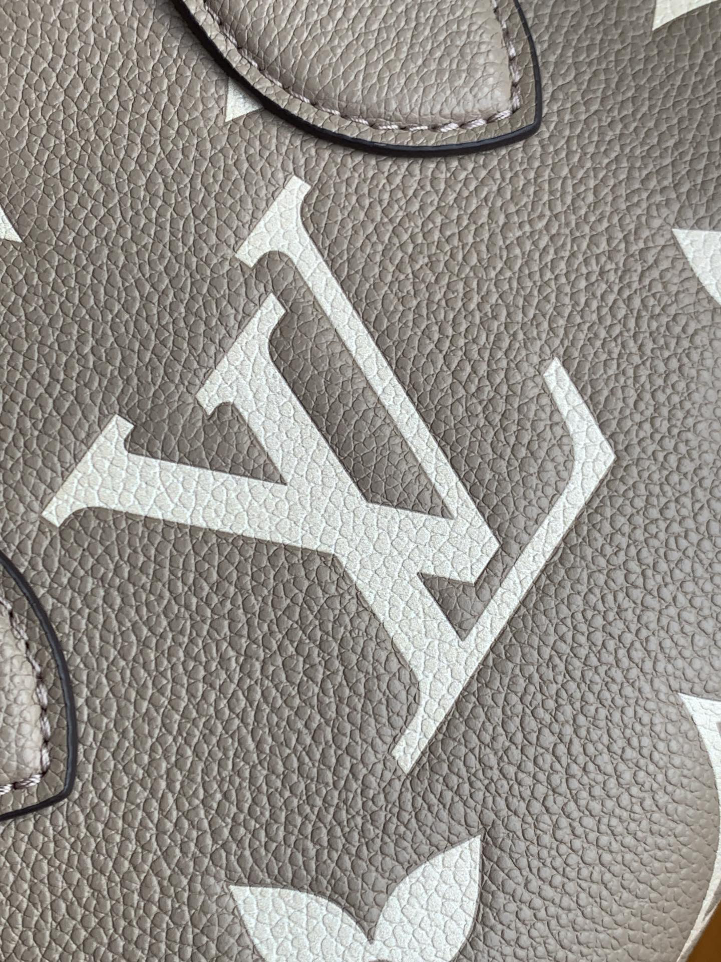 Louis Vuitton OnTheGo Small Tote Bag - Image 9