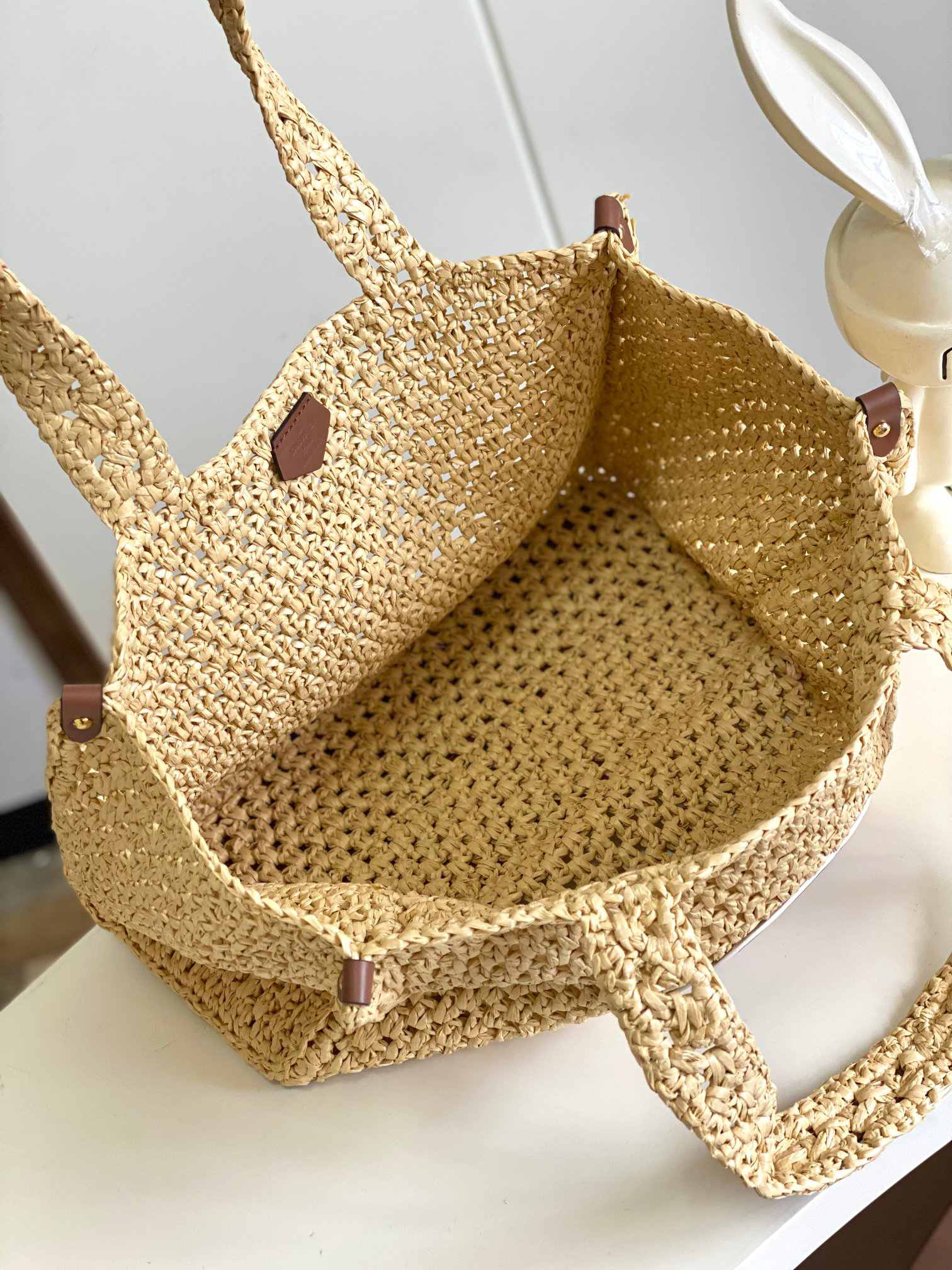 Louis Vuitton OnTheGo Medium Woven Raffia Tote Bag - Image 9