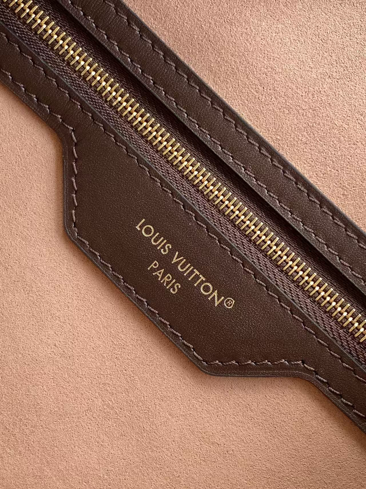 Louis Vuitton Speedy Soft 30 Boho Handbag in Monogram Canvas - Image 9