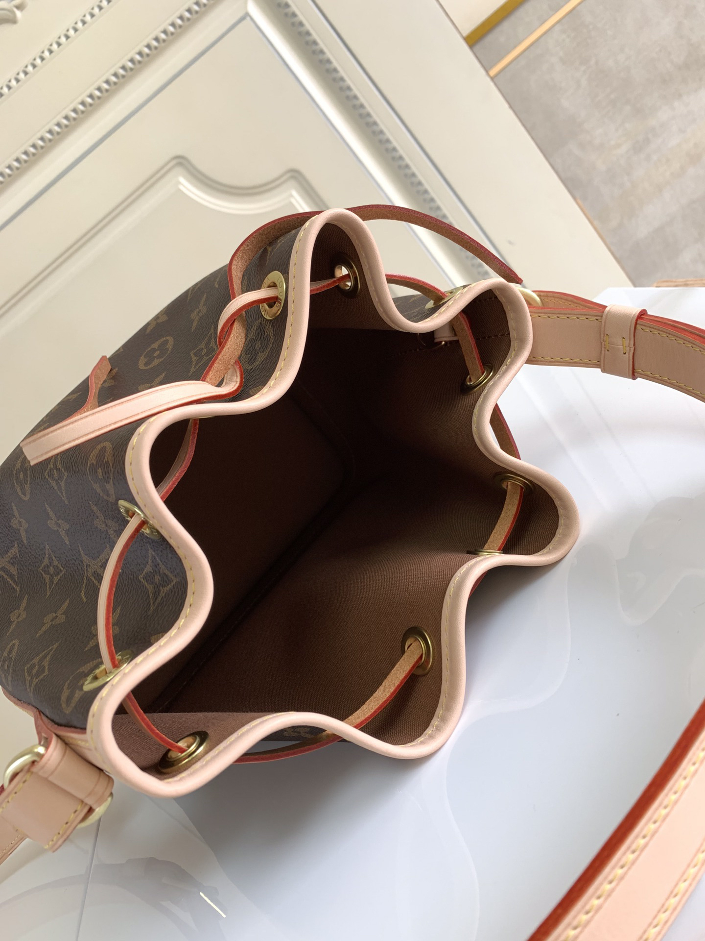 Louis Vuitton Noé BB Monogram Canvas Bucket Bag - Image 9