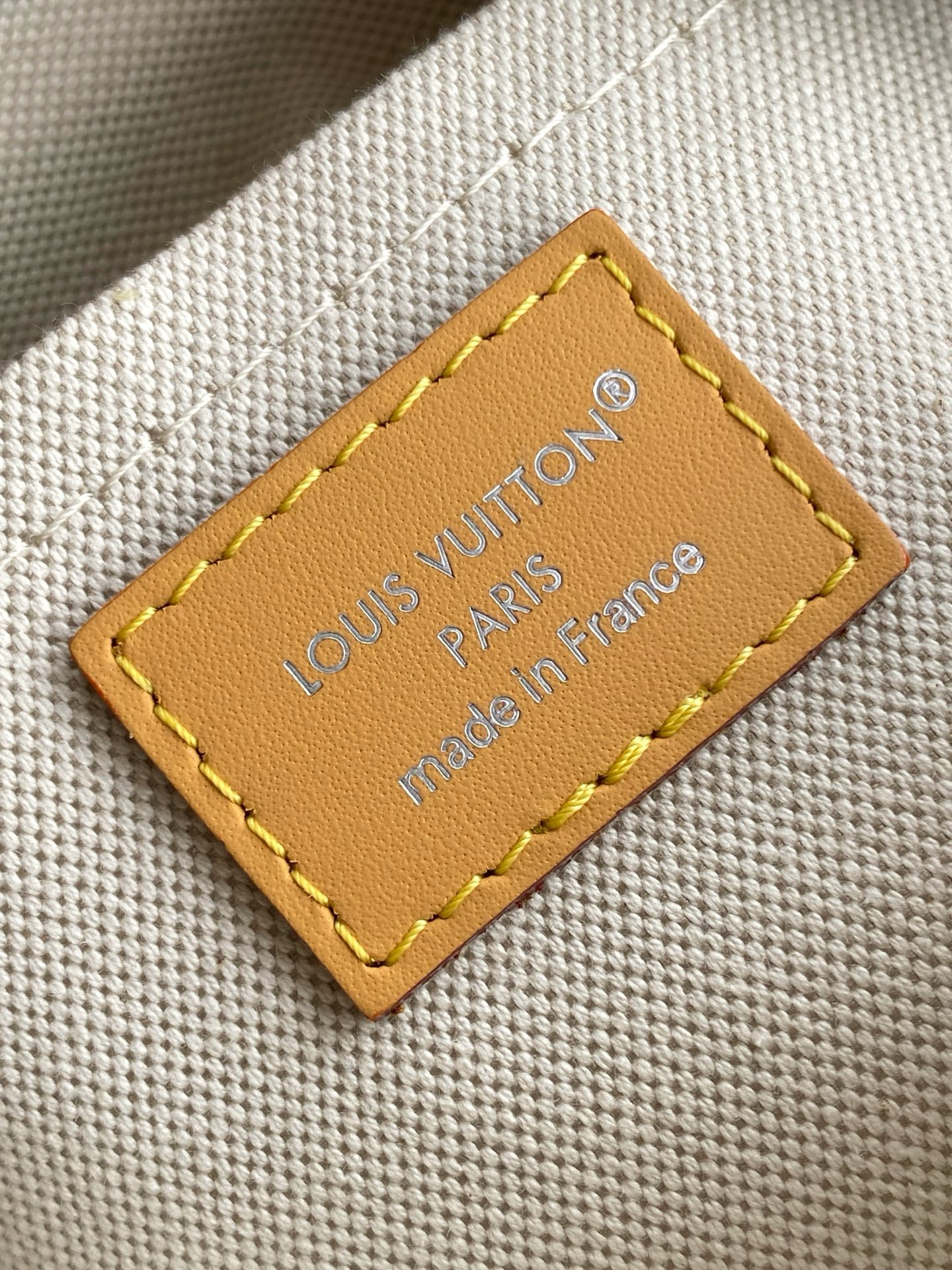 Louis Vuitton Speedy 18 Bandoulière Denim Crossbody Bag - Image 9