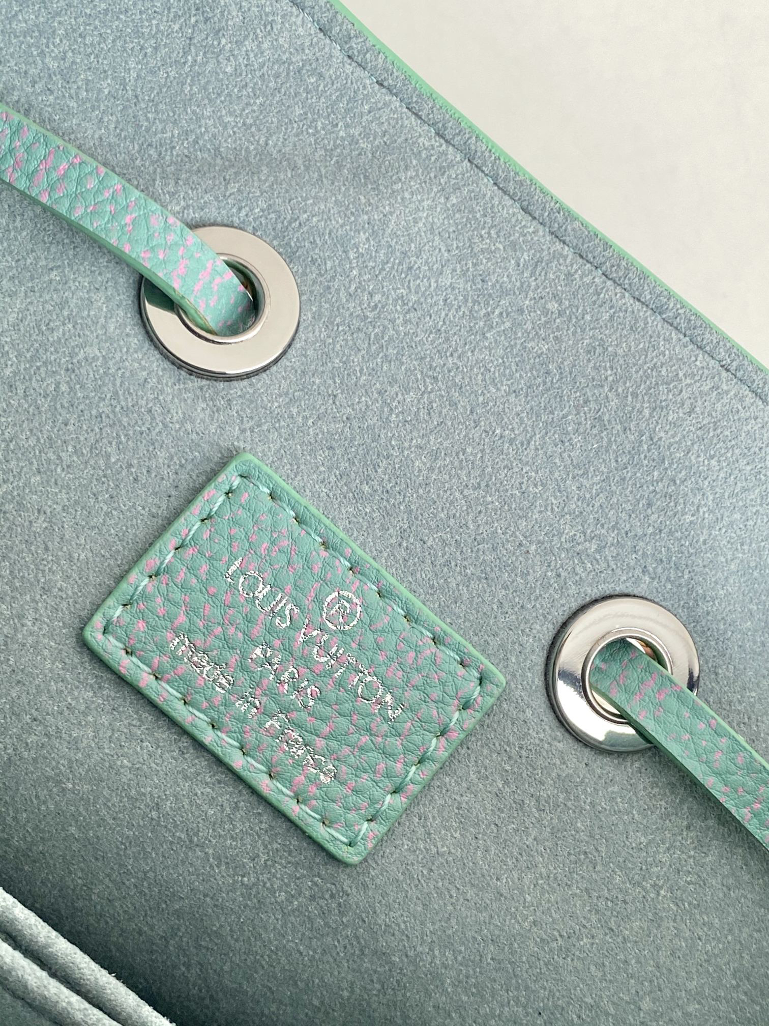 Louis Vuitton NeoNoe BB Summer Stardust Monogram Empreinte Leather Bucket Bag - Image 9