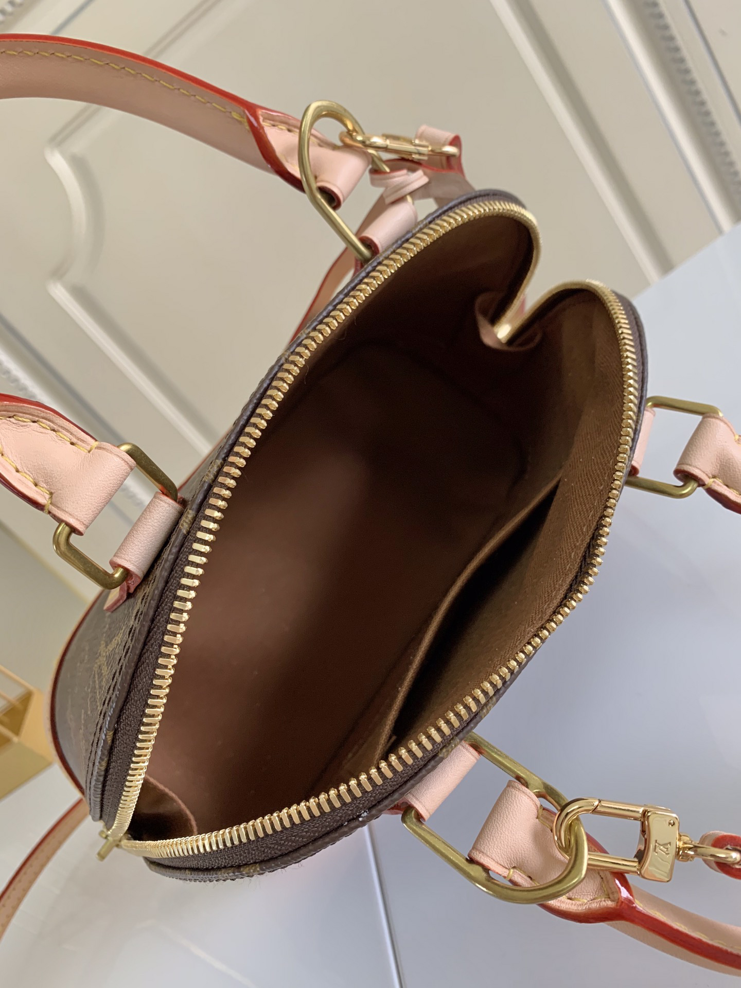 Louis Vuitton Alma Monogram Crossbody Bag M53152 - Image 9