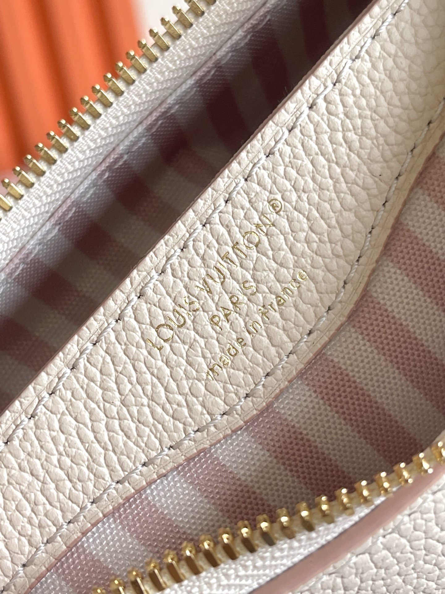 Louis Vuitton Boulogne Shoulder Bag in Monogram Empreinte Leather - Image 9