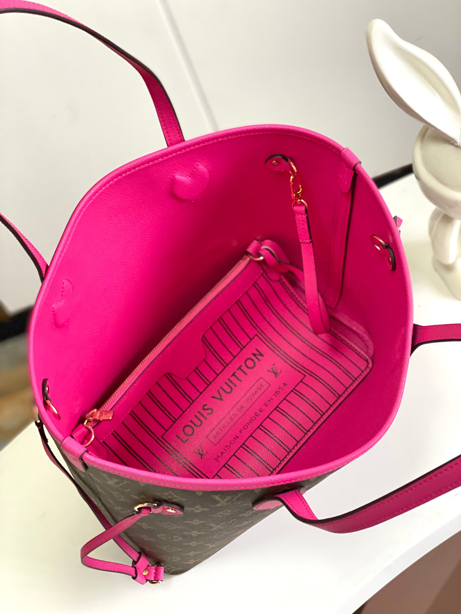 Louis Vuitton Neverfull MM Tote Bag in Damier Azur Canvas - Image 9