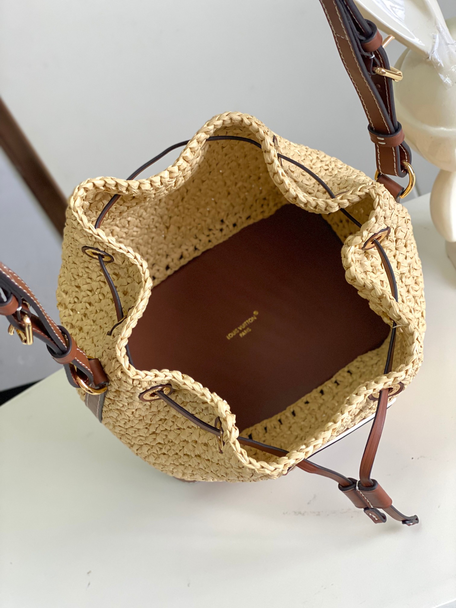 Louis Vuitton Noé BB Woven Raffia Bucket Bag - Image 9