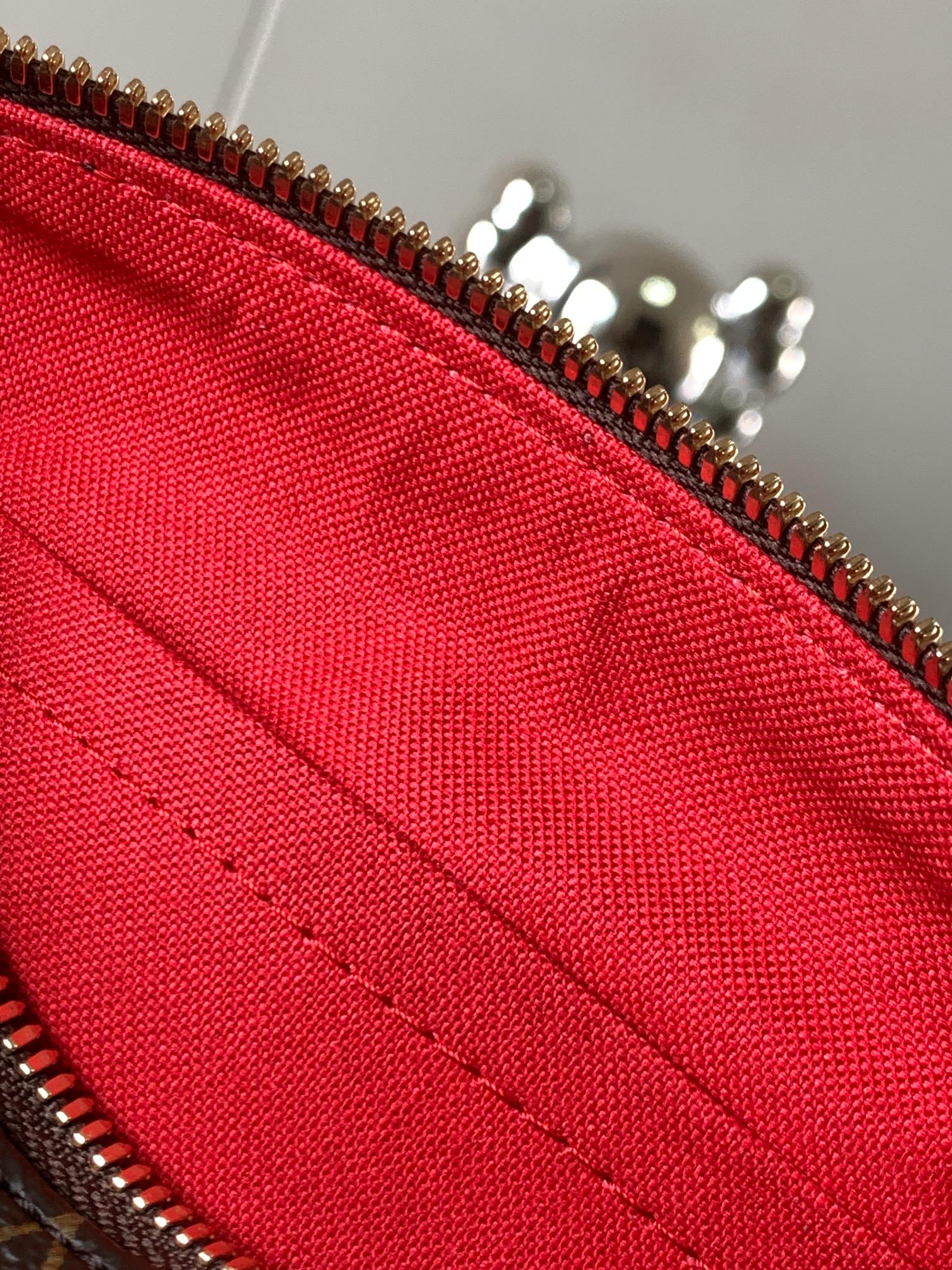 Speedy Bandoulière 20 Crossbody Bag - Image 9