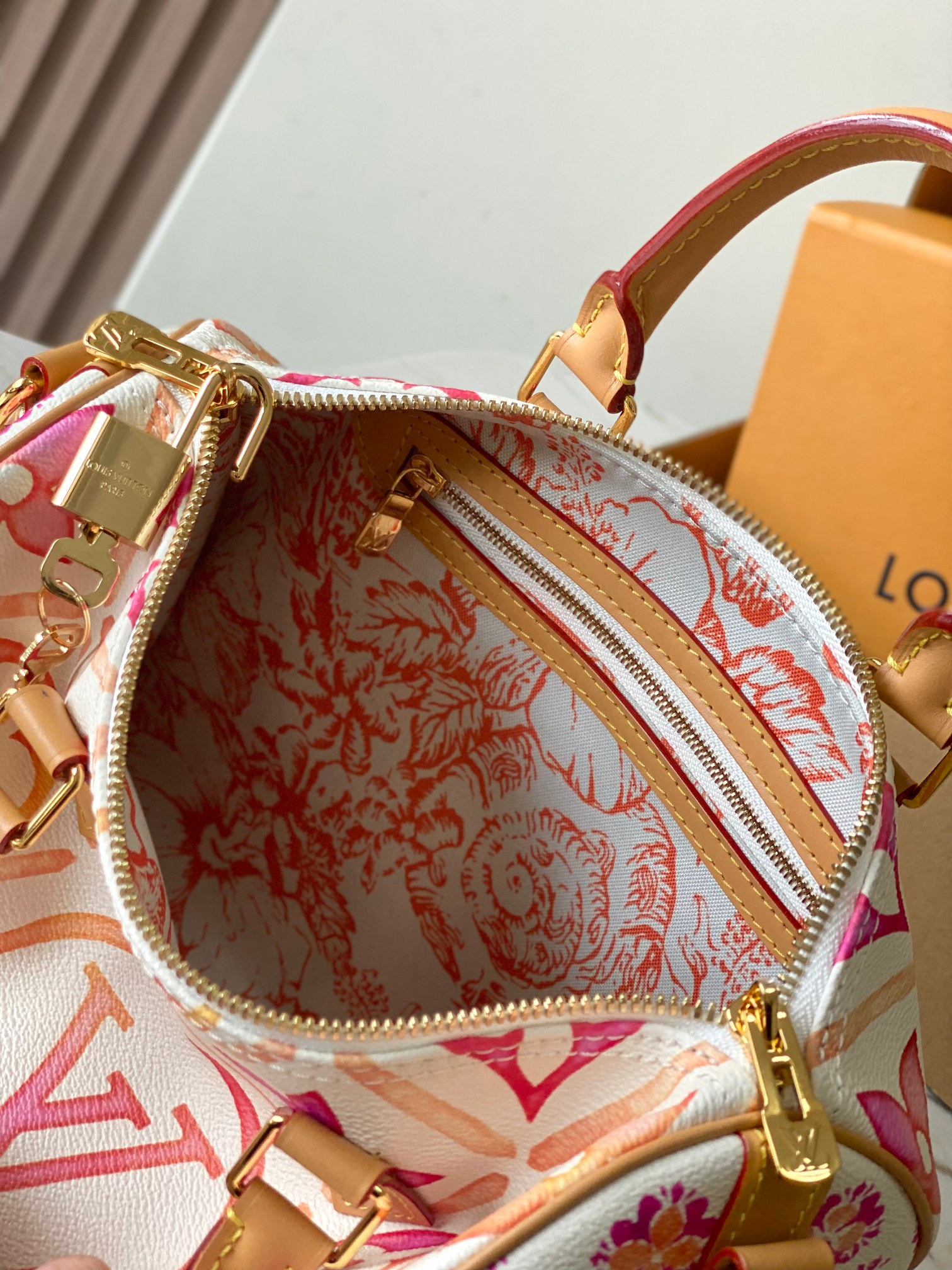 Louis Vuitton Speedy Bandoulière 25 Handbag – Pink and Sky Blue - Image 9