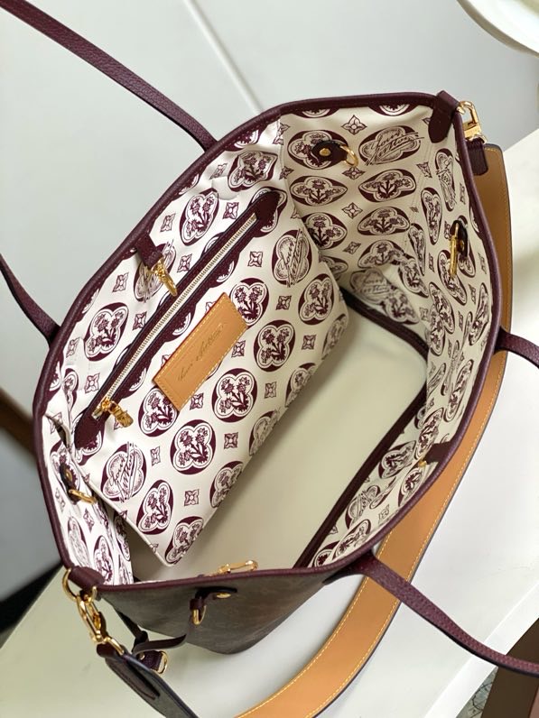 Louis Vuitton Neverfull Inside Out MM Special Edition Tote Bag - Image 9