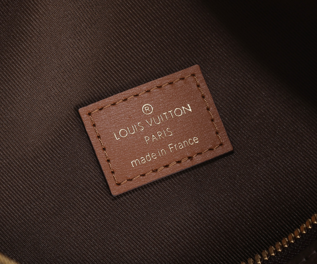 Louis Vuitton Croissant Shoulder Bag M46311 - Image 9