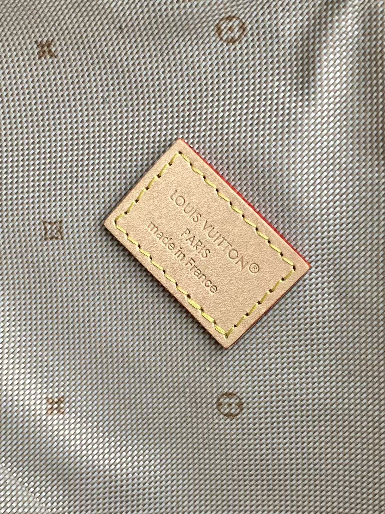 Louis Vuitton Pochette Mia Monogram Emblème Shoulder Bag in Pink Jacquard - Image 9