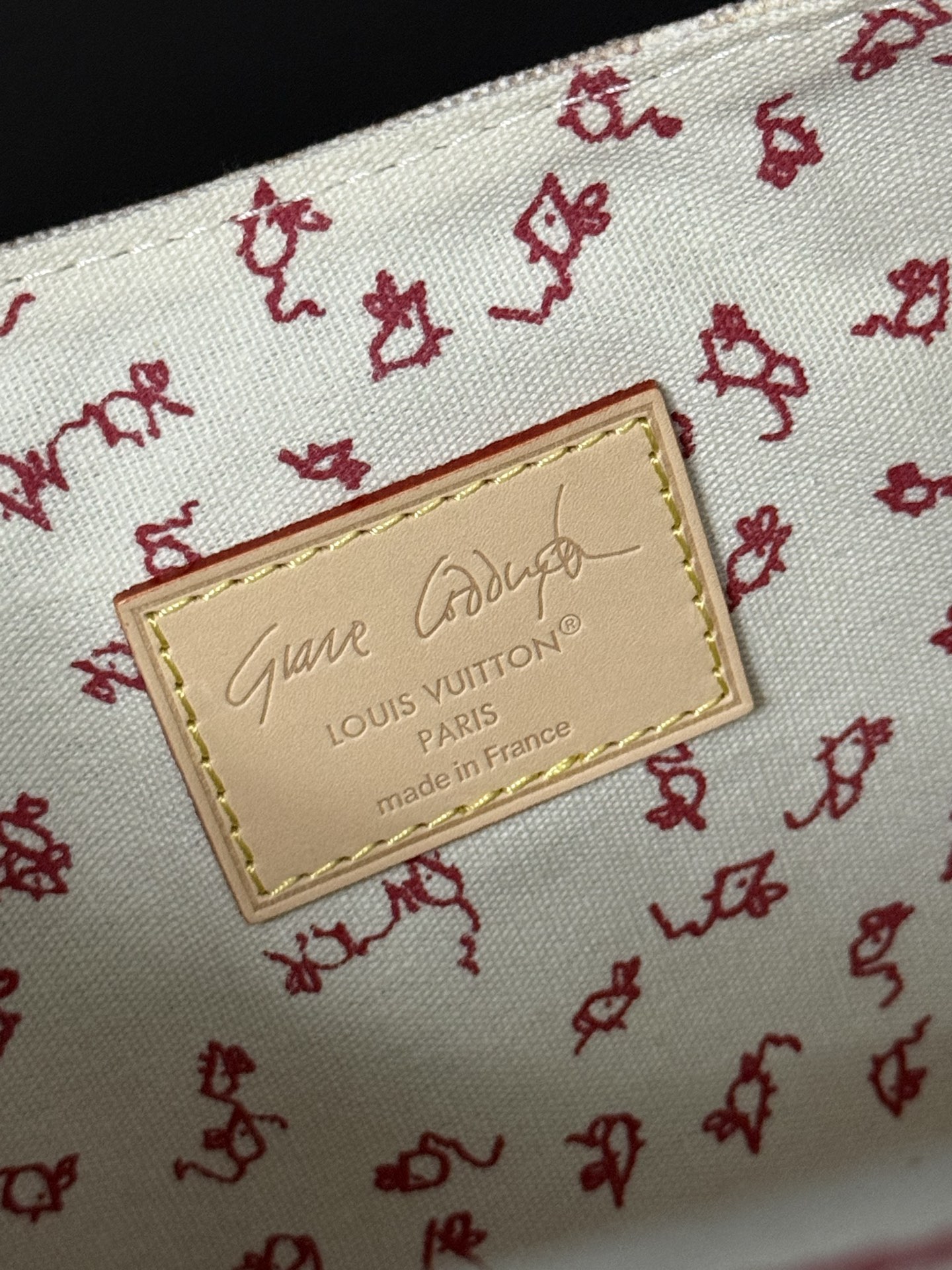 Louis Vuitton M15134 Escale Handbag with Meowgram Cat Motif - Image 9