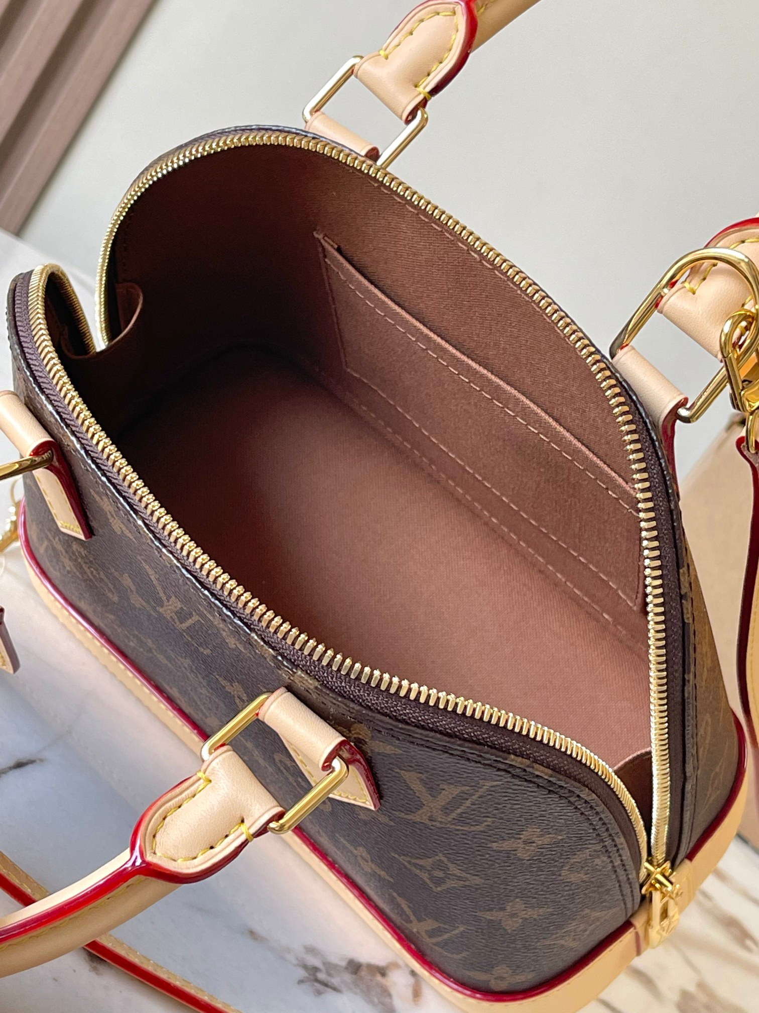 Alma BB Handbag - Image 9