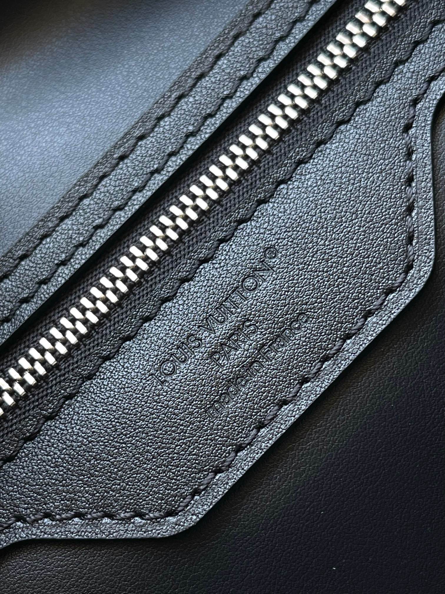 Speedy Soft 30 Handbag - Image 9