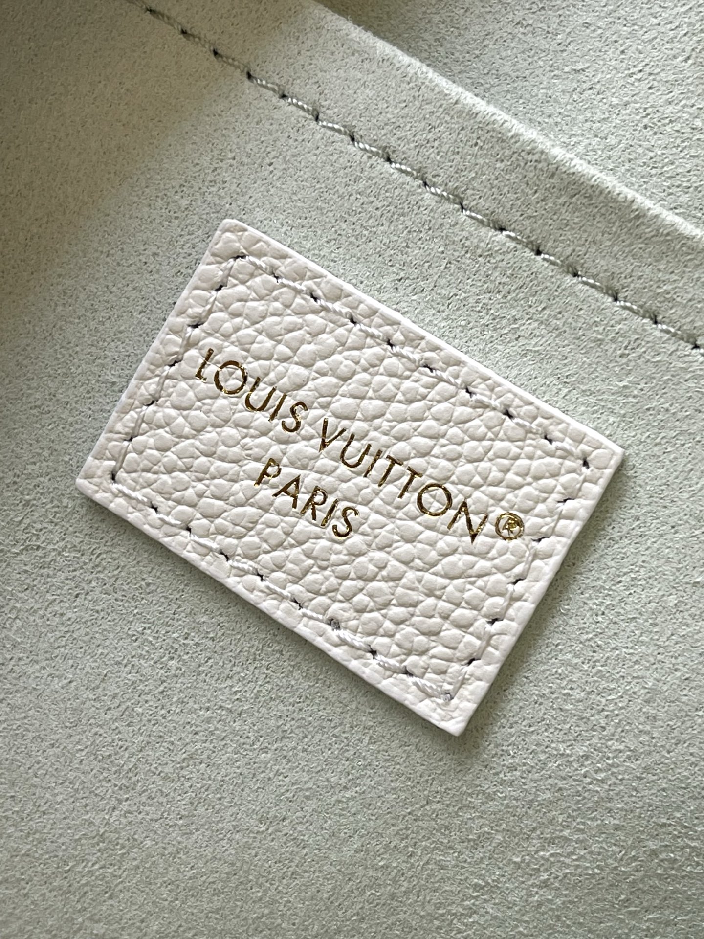 Louis Vuitton Speedy Bandoulière 20 Monogram Empreinte Crossbody Bag - Image 9