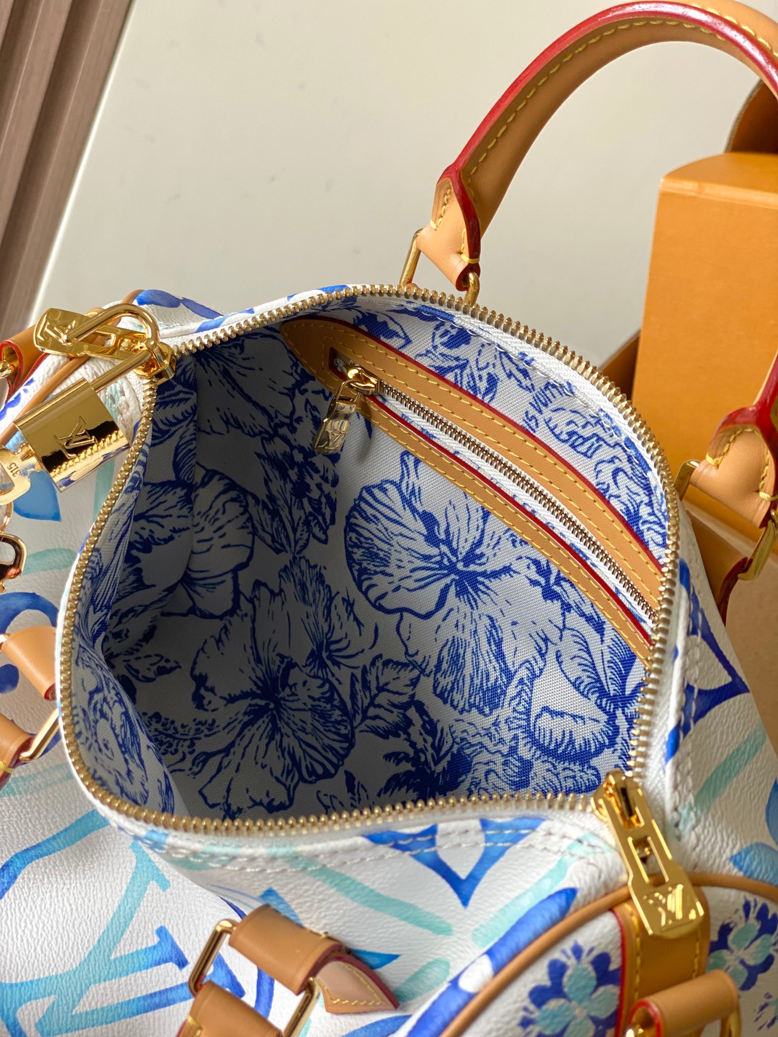 Louis Vuitton Speedy Bandoulière 25 Handbag in Blue - Image 9