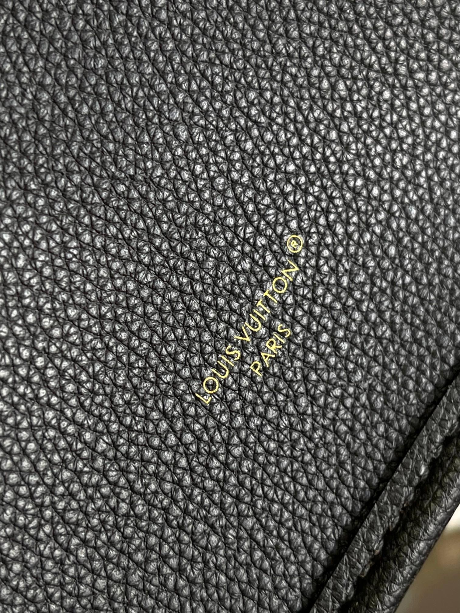 Neverfull BB Handbag in Damier Azur Canvas - Image 9
