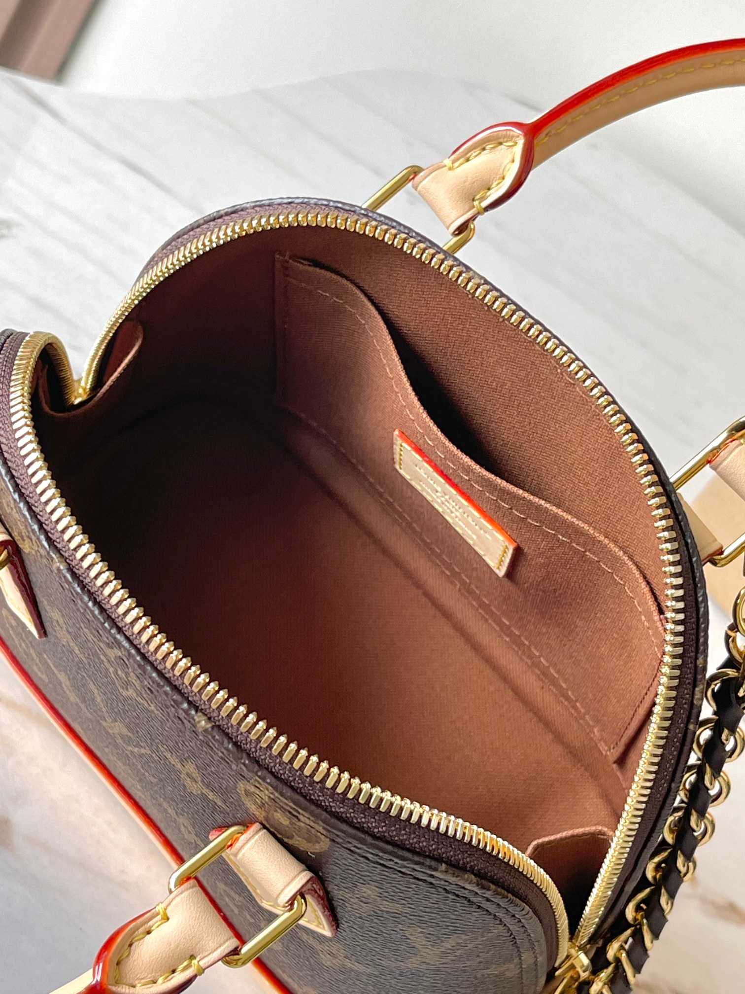 Louis Vuitton Alma Mini Handbag M14933 - Image 9