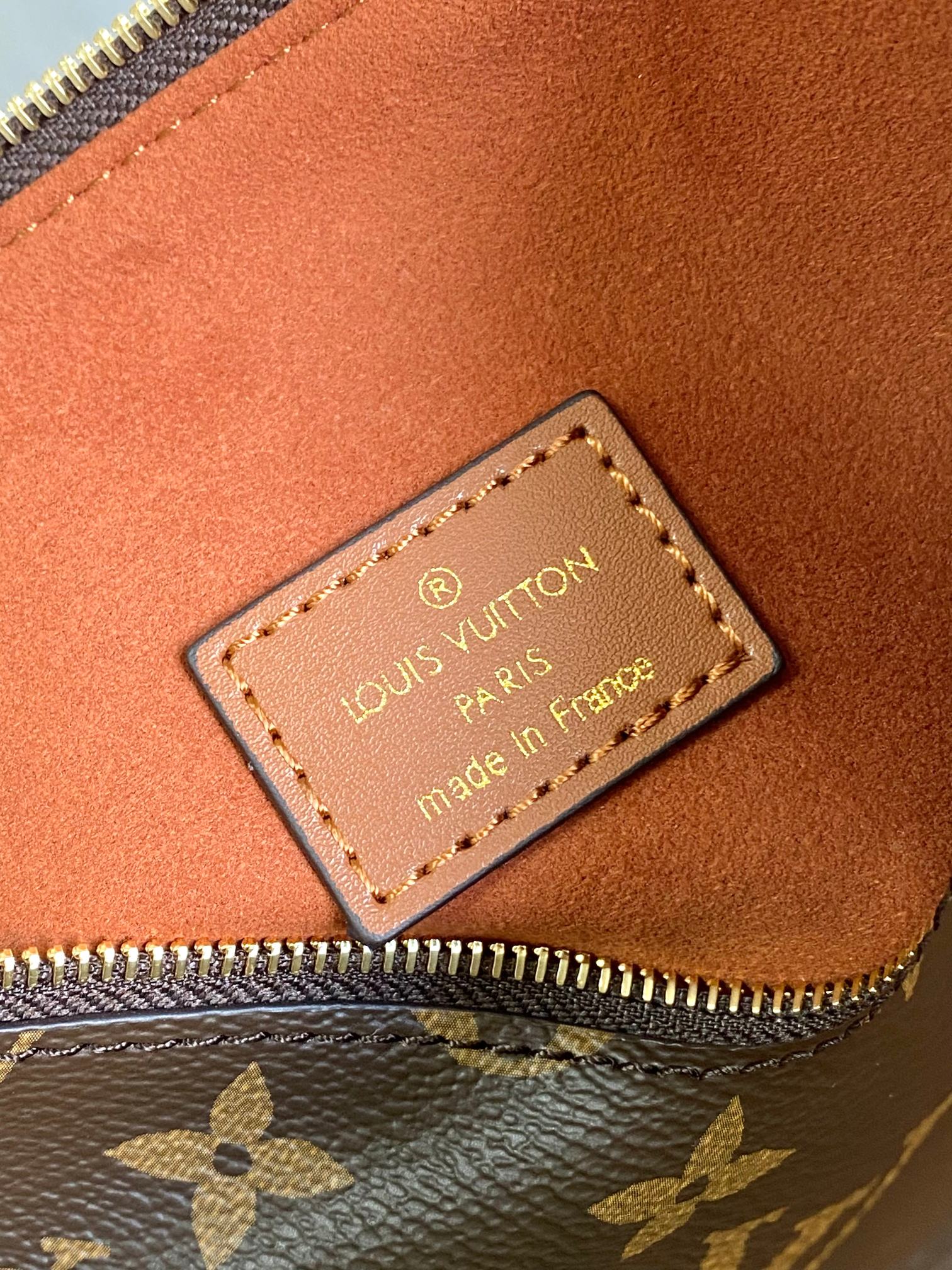 Louis Vuitton Neverfull MM Tote Bag in Epi Leather - Image 9