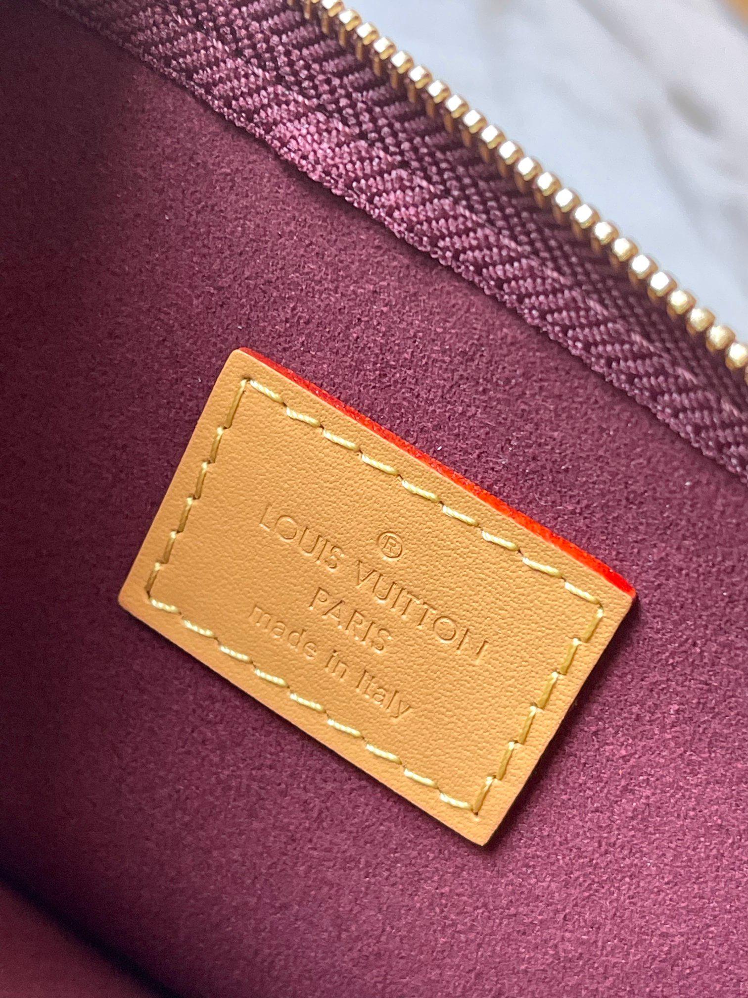 CarryAll Medium Handbag - Image 9