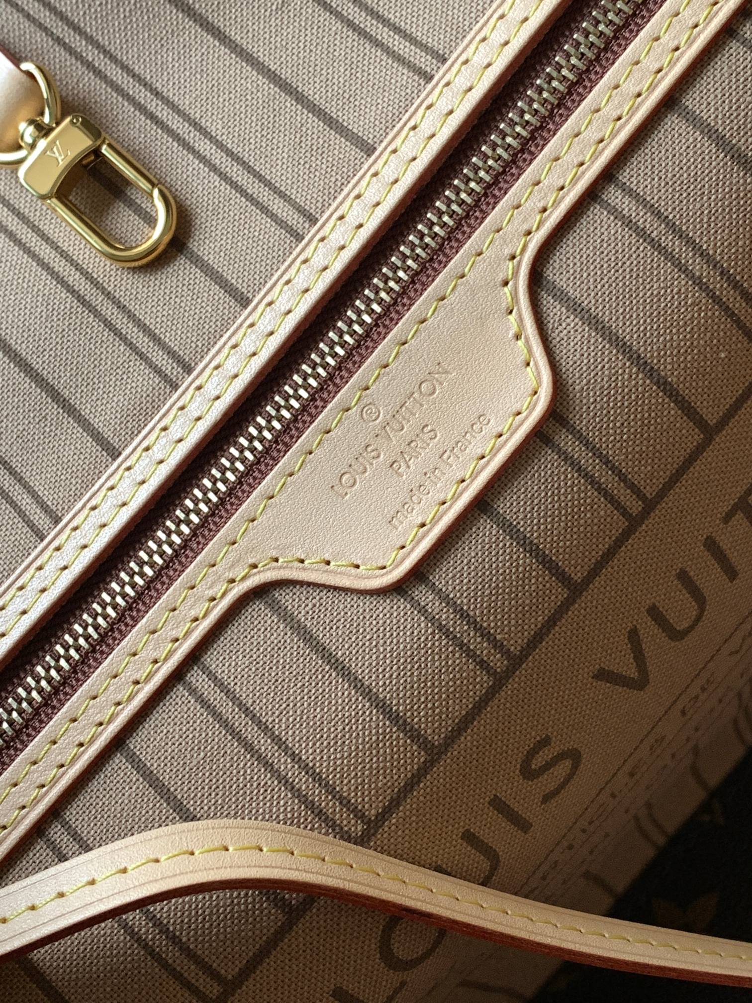Louis Vuitton Neverfull MM Handbag - Image 9