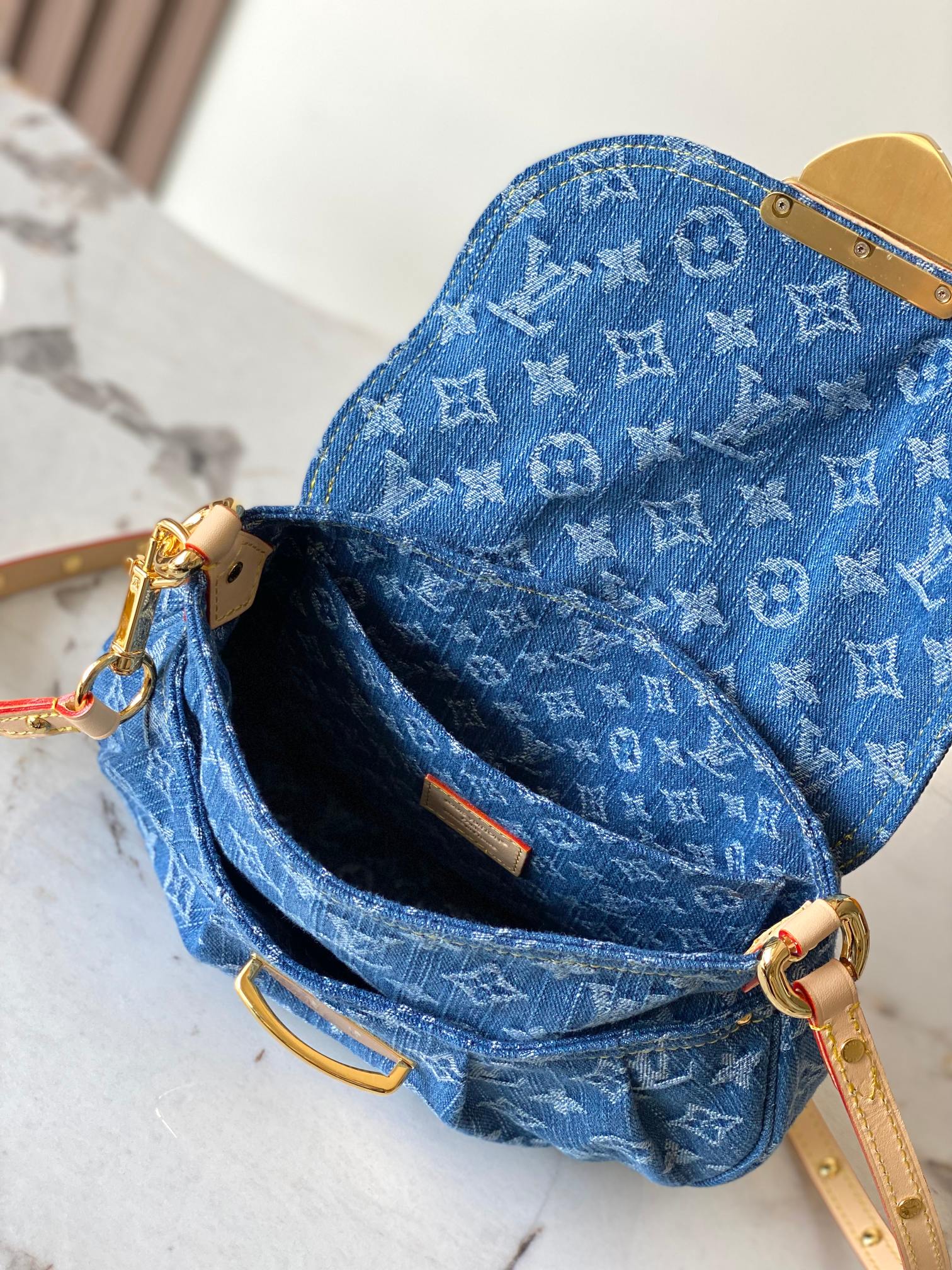 Sunset Vibe Denim Crossbody Bag - Image 9