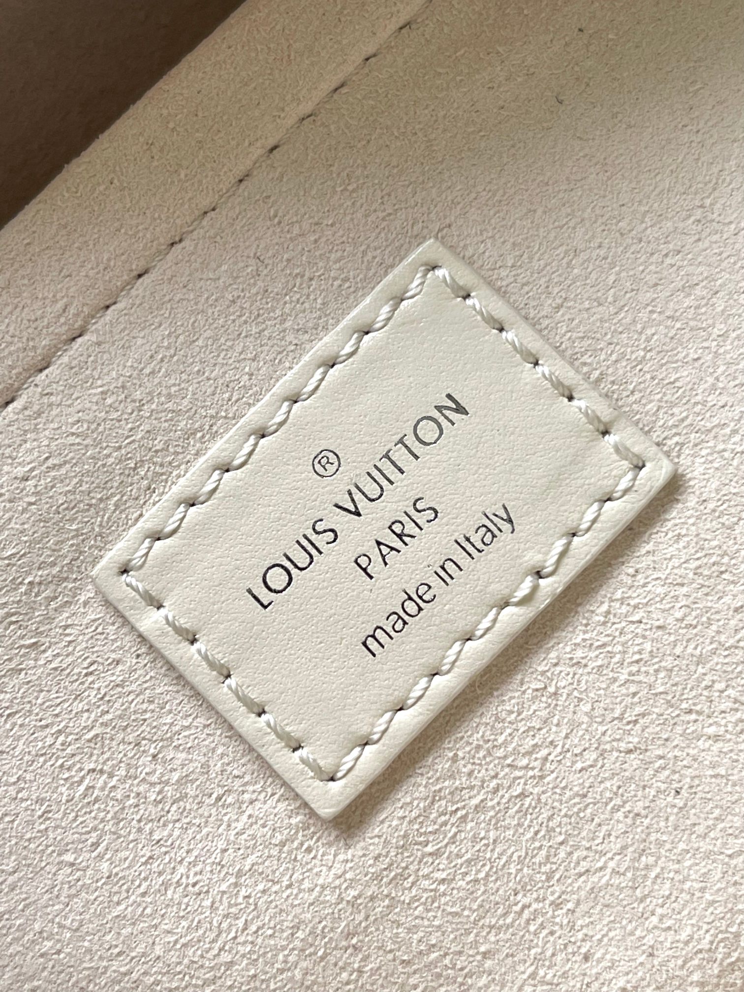 Louis Vuitton Speedy Cargo Handbag M12965 - Image 9