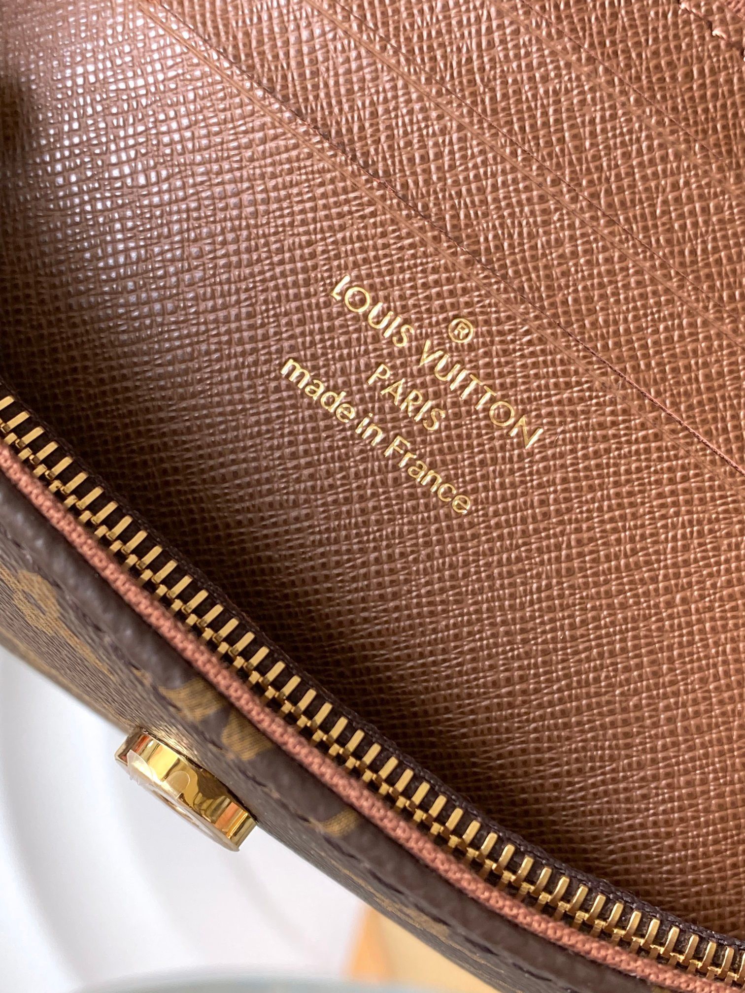 Wallet on Chain Ivy Handbag M81911 - Image 9