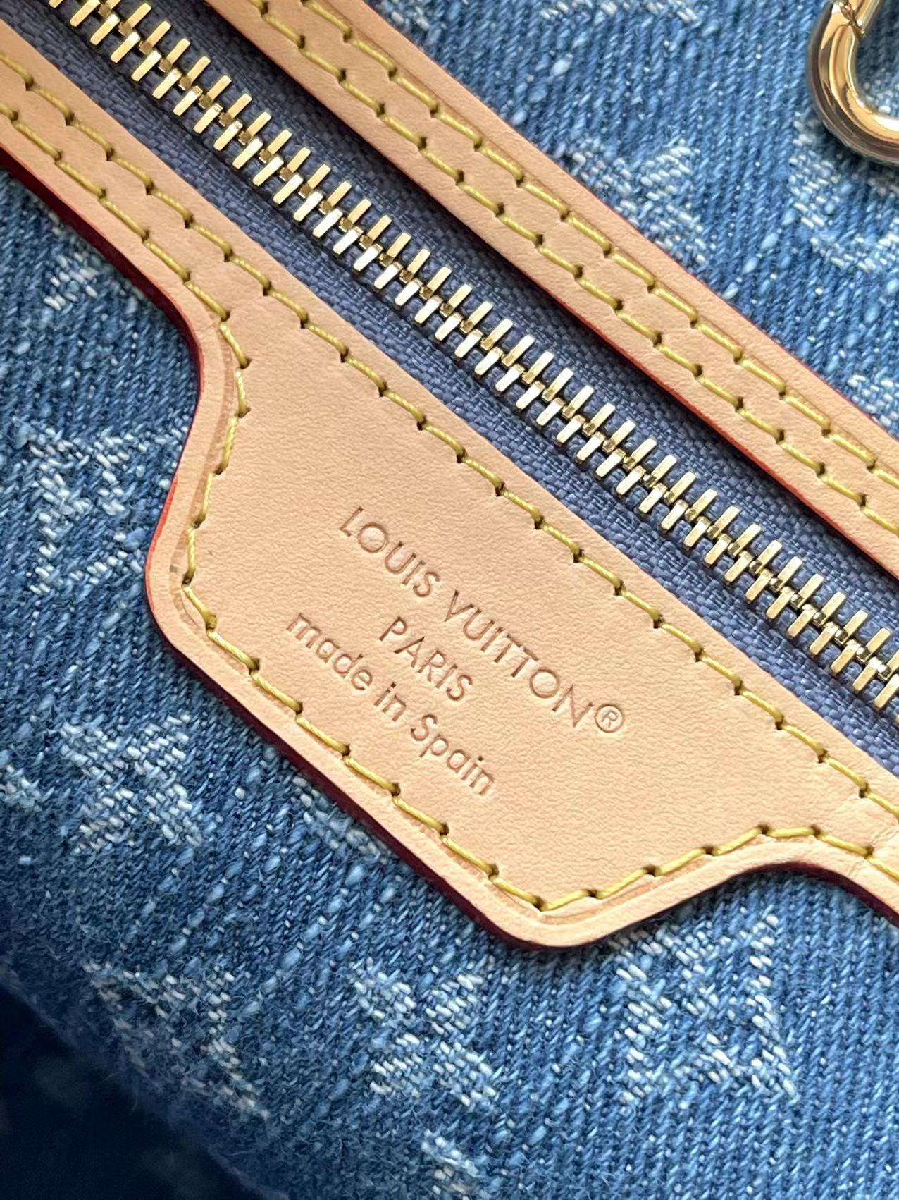 Louis Vuitton Neverfull MM Tote Bag in Blue Monogram Denim - Image 9