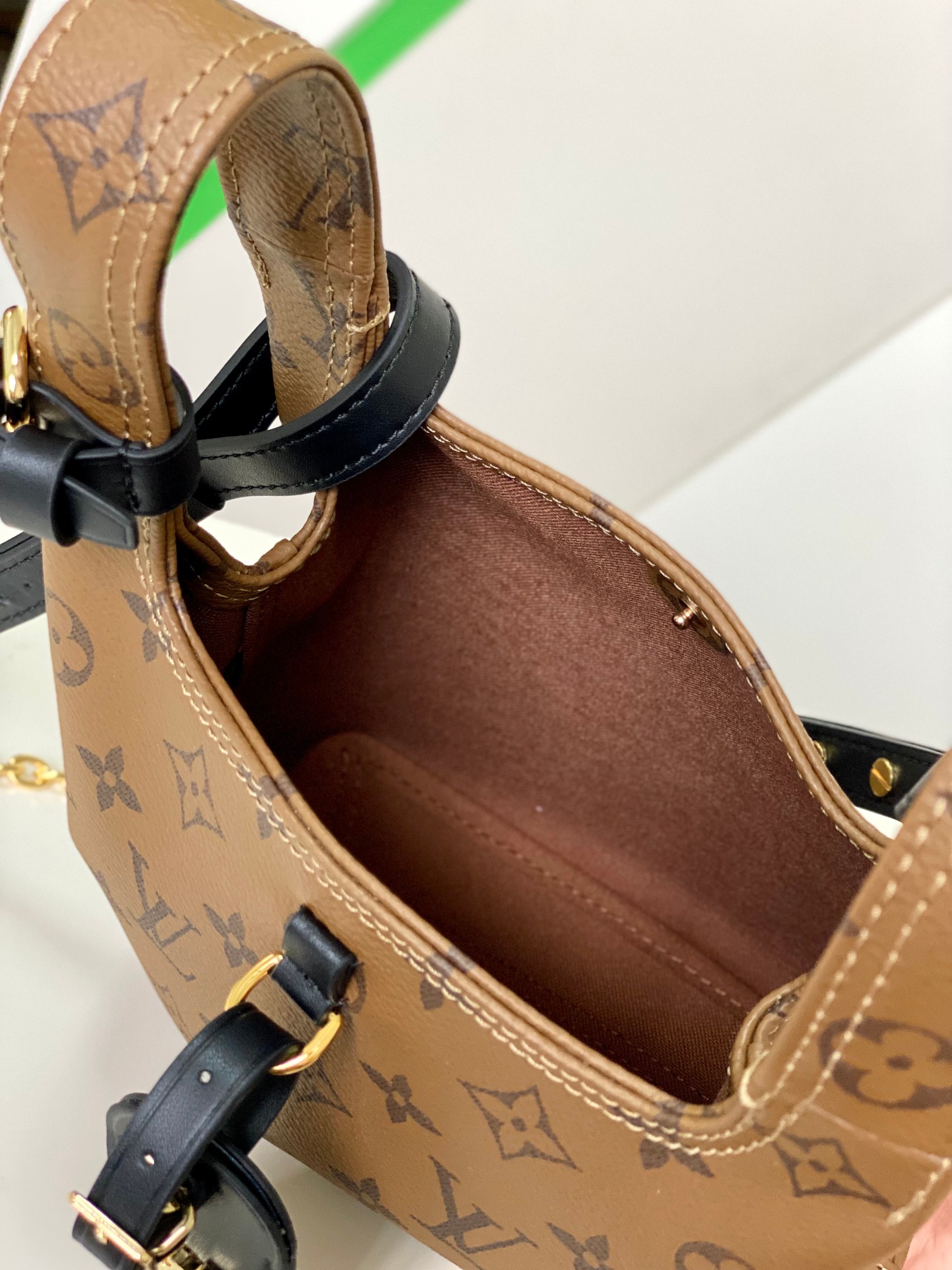 Louis Vuitton Atlantis BB Handbag M46816/M46817 Monogram Reverse - Image 9