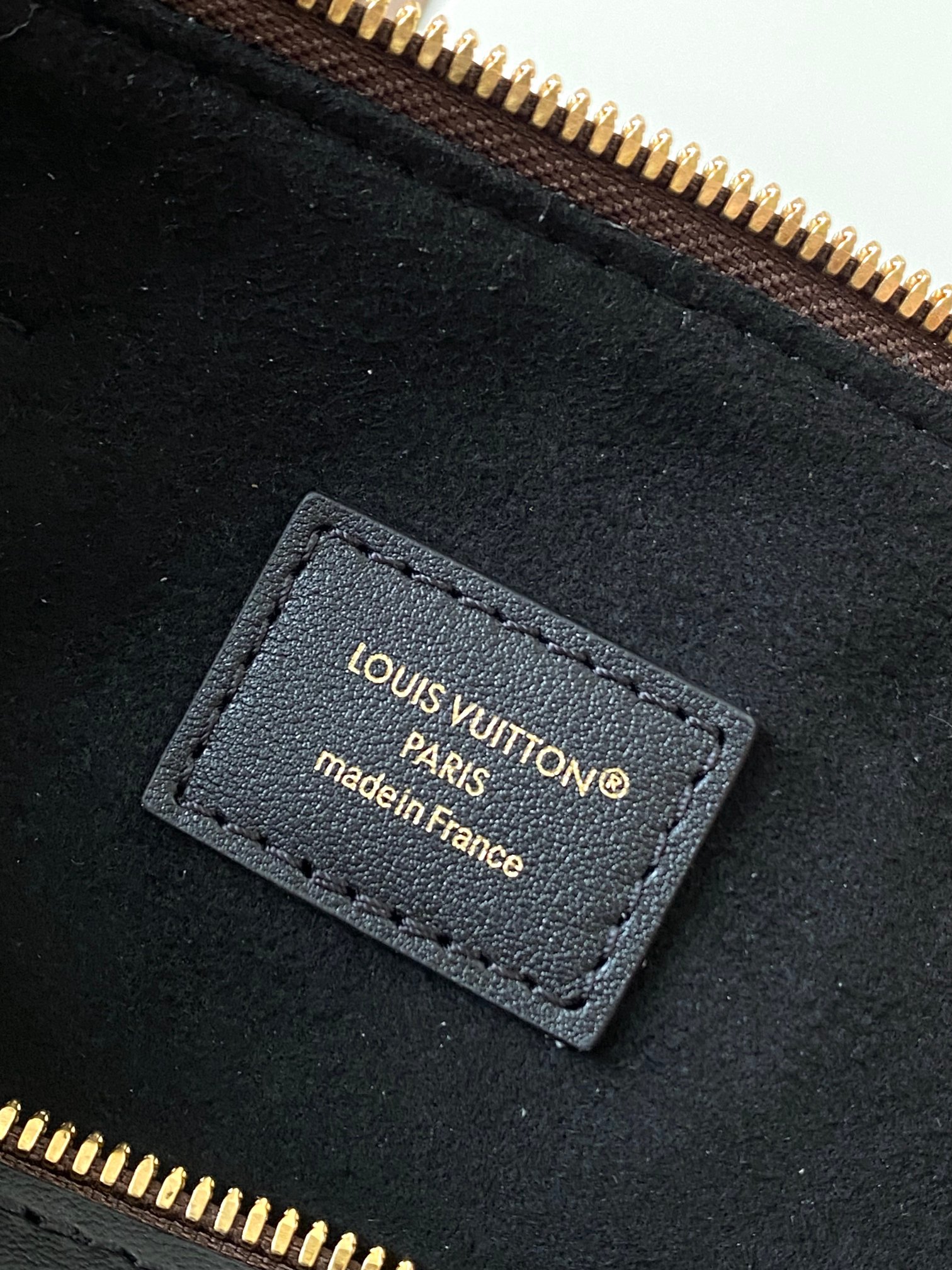 Louis Vuitton Speedy Trunk 25 Handbag - Image 9