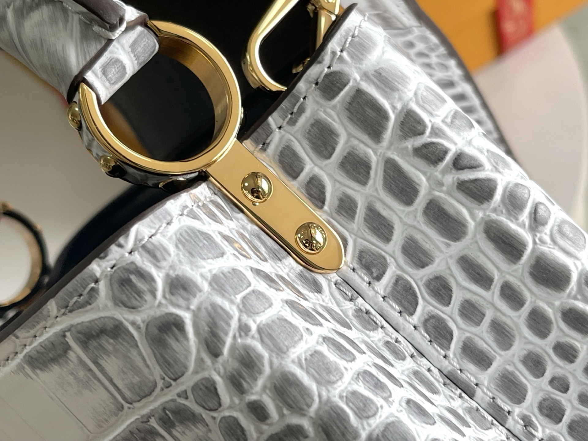 Louis Vuitton Capucines Mini Handbag in White Crocodile-Embossed Leather - Image 9