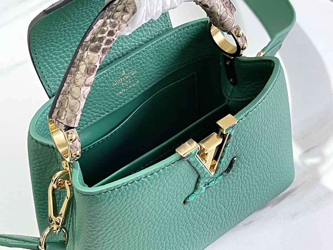 Louis Vuitton Capucines BB Handbag - Image 9
