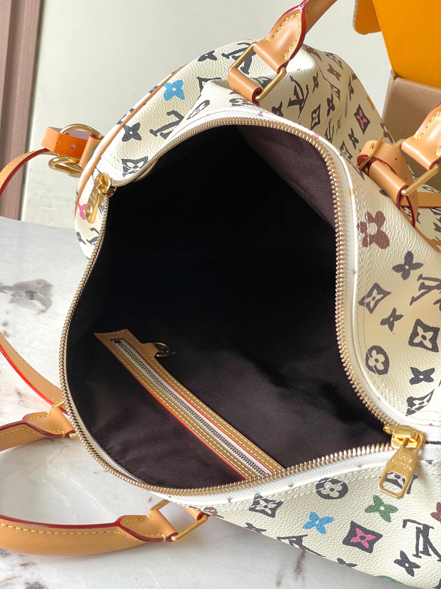 Louis Vuitton Keepall 45 Travel Bag in Damier Graphite - Image 9